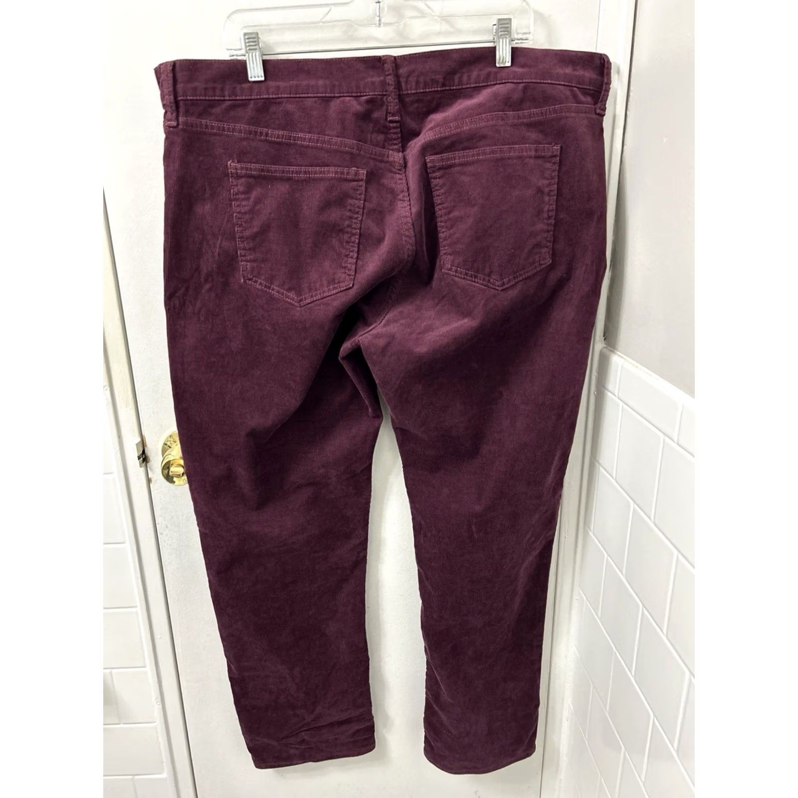 Gap Gap Pants Womens Size 42x30 Burgundy Corduroy Straight Leg Stretch Trousers Size 28" / US 6 / IT 42 - 5 Thumbnail