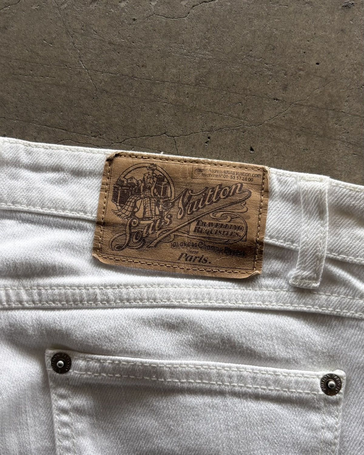 Louis Vuitton Louis Vuitton White Bootcut Jeans Size 26" / US 2 / IT 38 - 12 Thumbnail