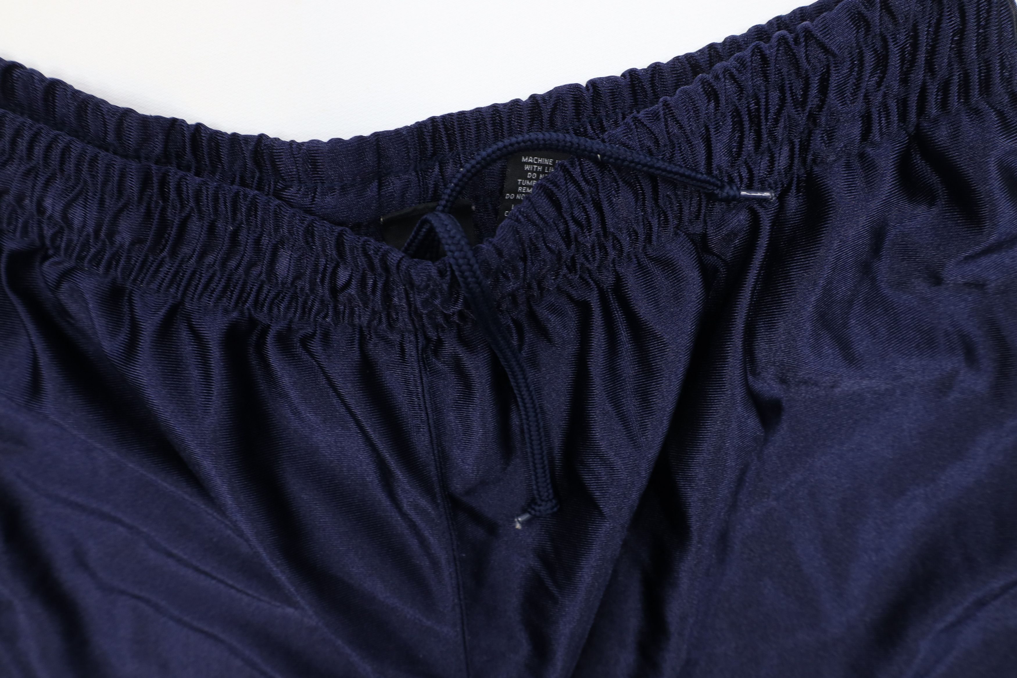 Starter Vintage 90s Starter University of Michigan Basketball Shorts Size US 32 / EU 48 - 7 Thumbnail