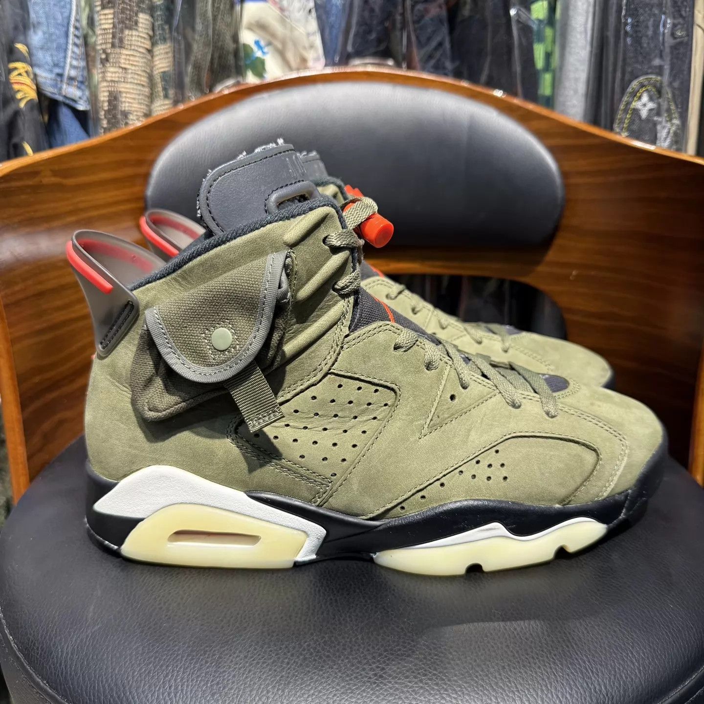 Nike AJ6 TS Black Olive Green 42.5 OG Box Near Mint Size US 9.5 / EU 42-43 - 4 Thumbnail
