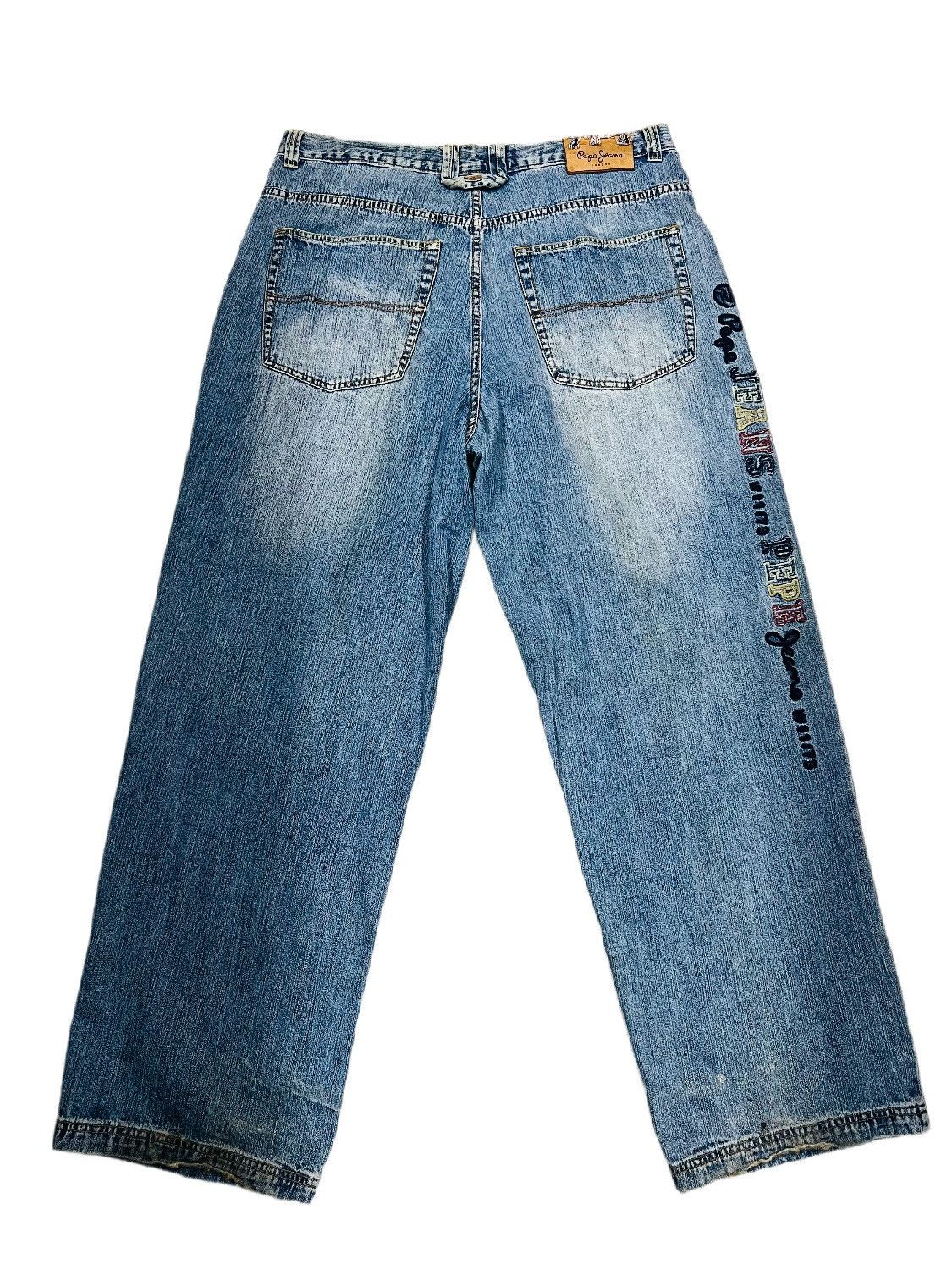 Y2k street style pepe buy jeans