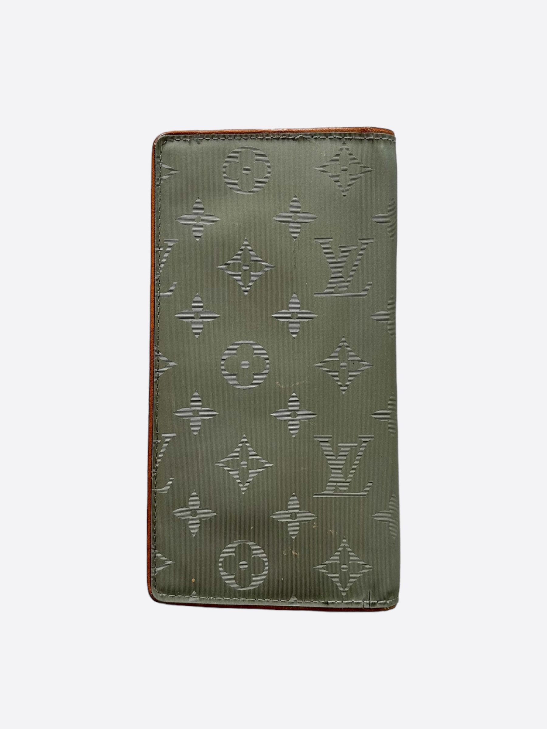 Louis Vuitton Louis Vuitton Silver Titanium Monogram Brazza Wallet Size ONE SIZE - 2 Thumbnail