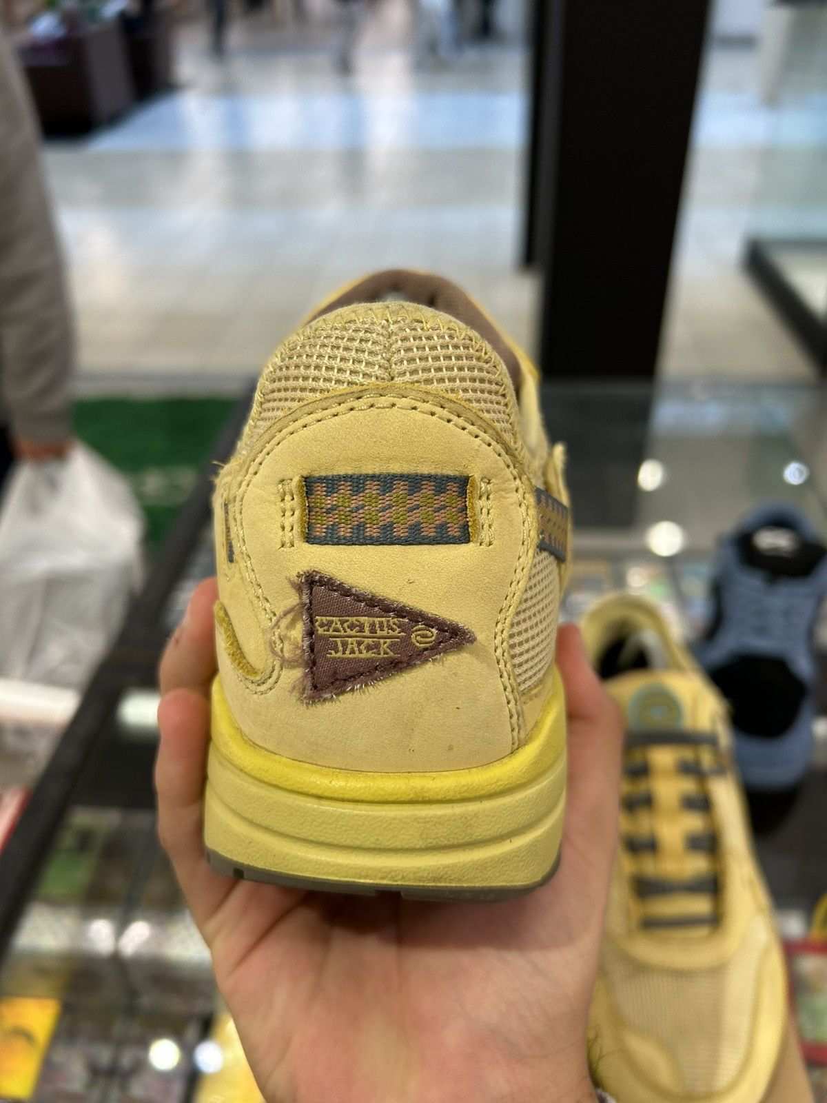 Nike × Travis Scott Nike air max 1 travis scott cactus jack saturn gold Size US 9 / EU 42 - 8 Thumbnail
