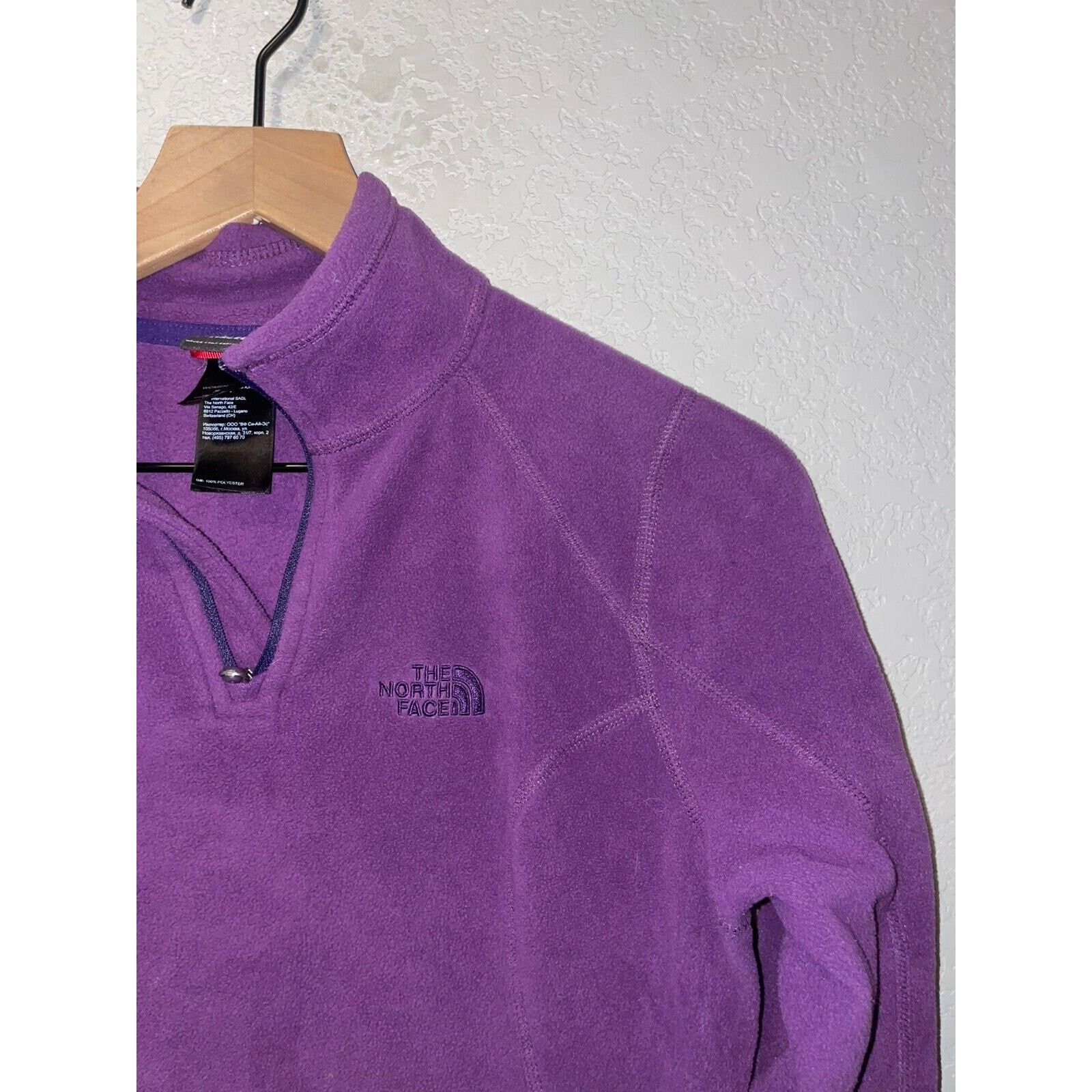 The North Face Womens The North Face Fleece Sweatshirt Quarter Zip TNF XS Size XS / US 0-2 / IT 36-38 - 2 Thumbnail