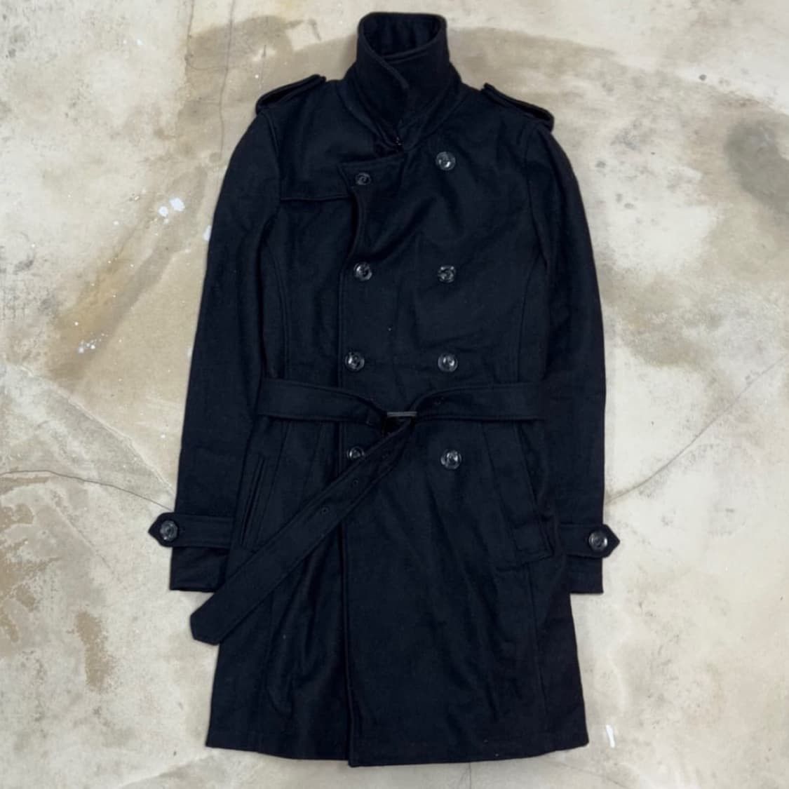 GOSTAR DE FUGA | Grailed