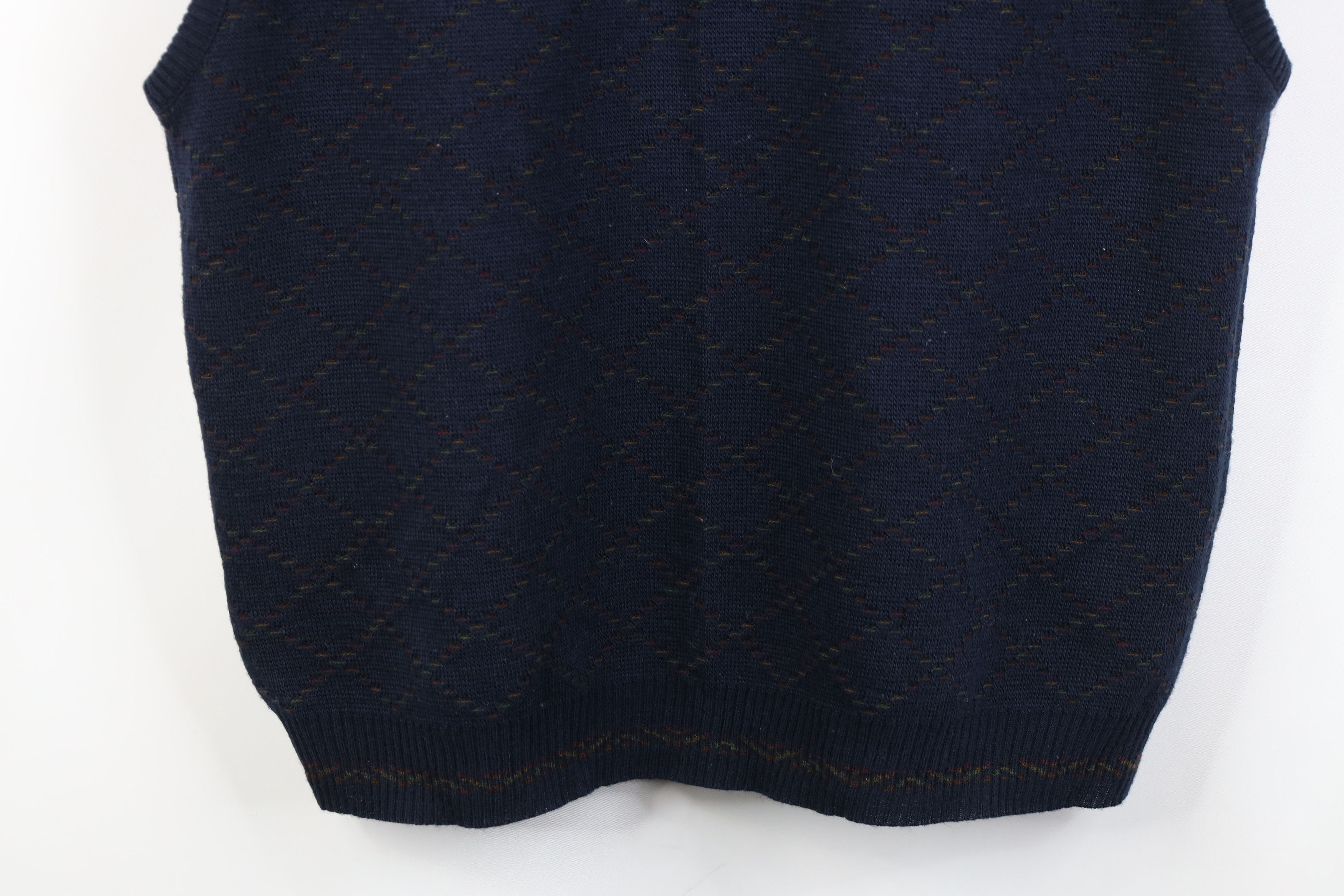 Vintage Vintage 90s Streetwear Argyle Wool Blend Knit Sweater Vest Size US L / EU 52-54 / 3 - 8 Thumbnail