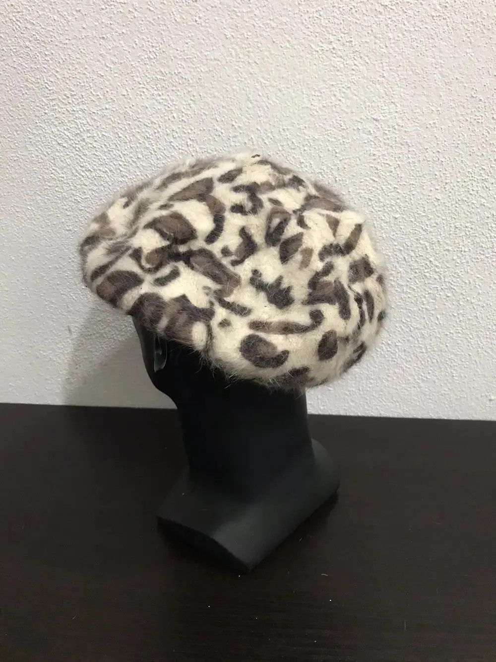 Japanese Brand Japanese Brand Leopard Design Beanie Hat Size ONE SIZE - 4 Thumbnail