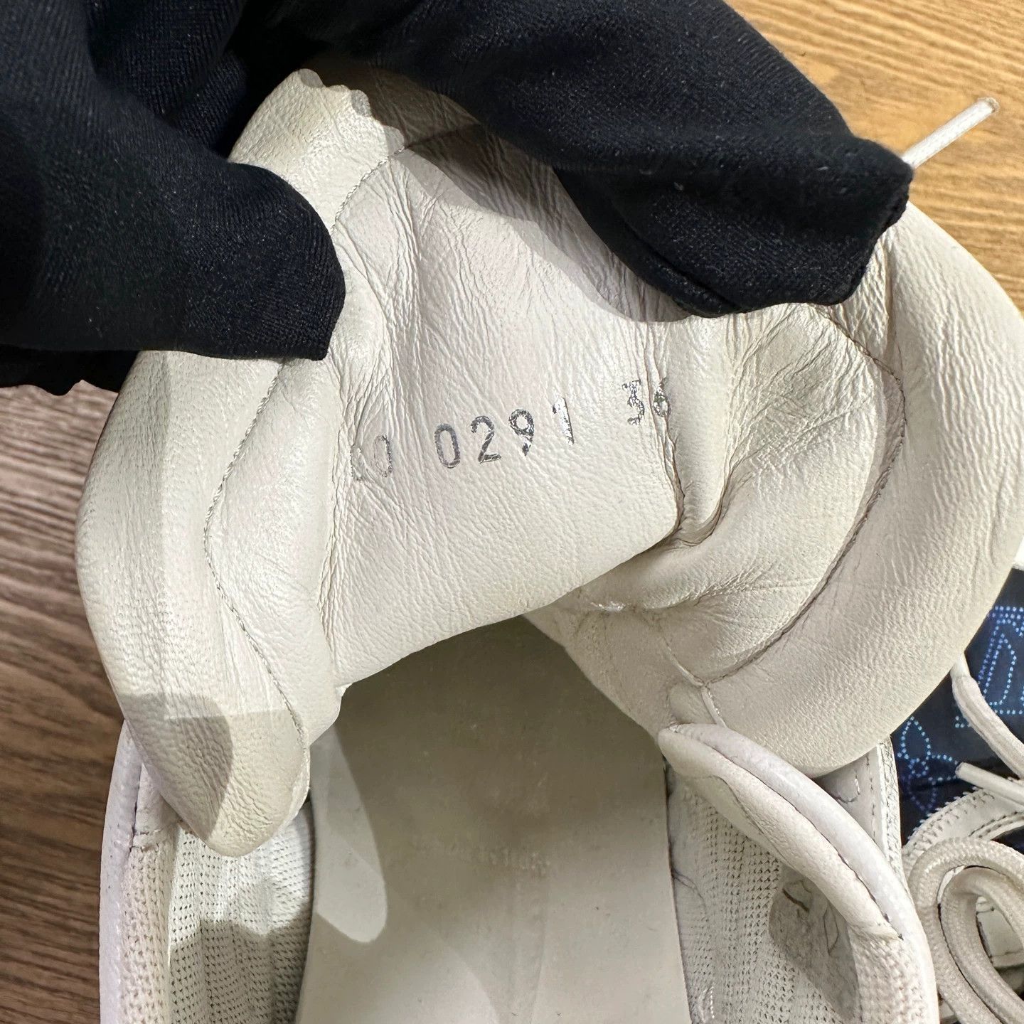 Louis Vuitton LV mar506 Archlight Lace-up Logo Sneakers Women's 36 Size US 5.5 / IT 35.5 - 7 Thumbnail