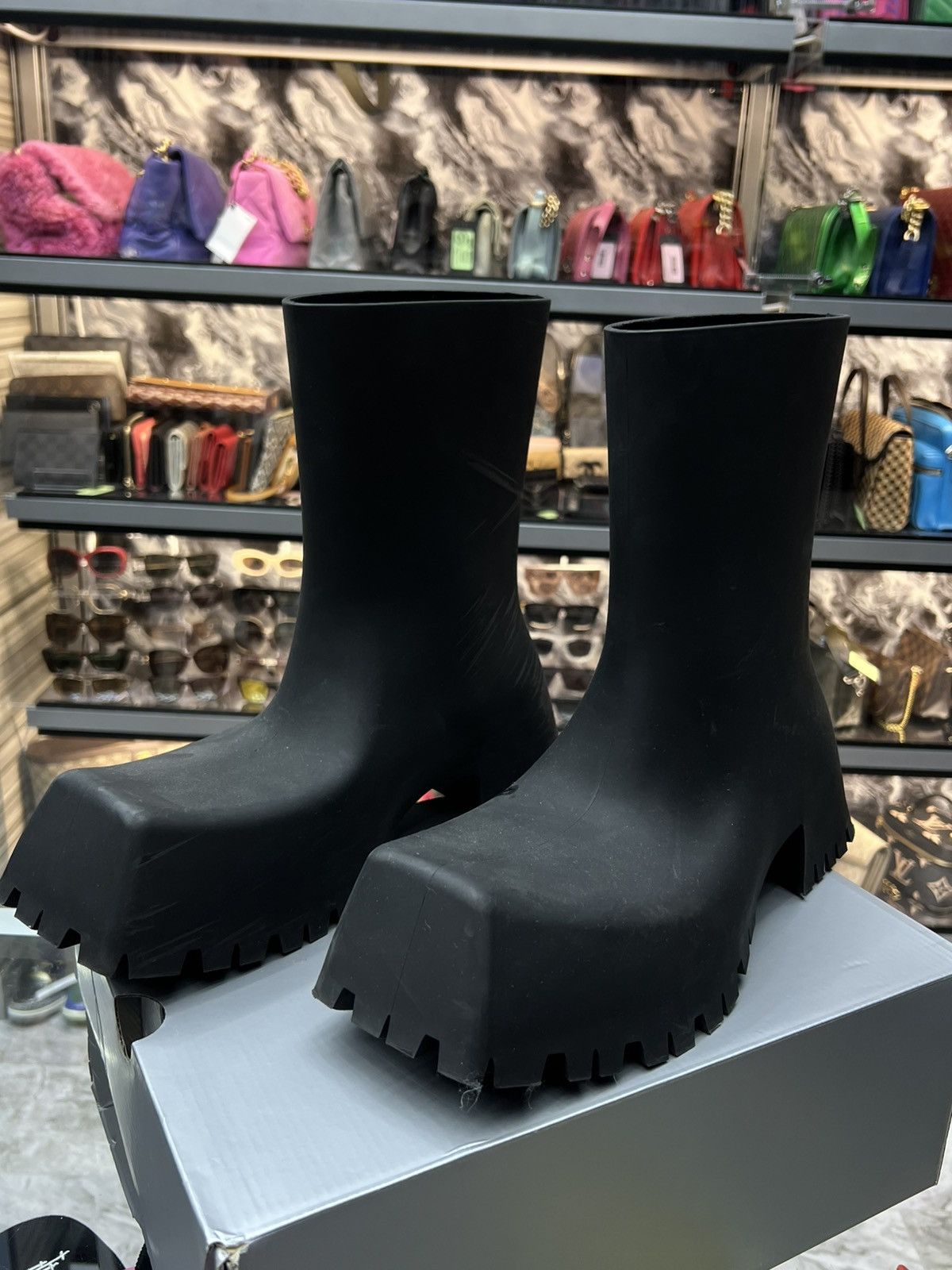 Balenciaga Balenciaga Trooper Rubber Boots Size US 11 / EU 44 - 2 Thumbnail