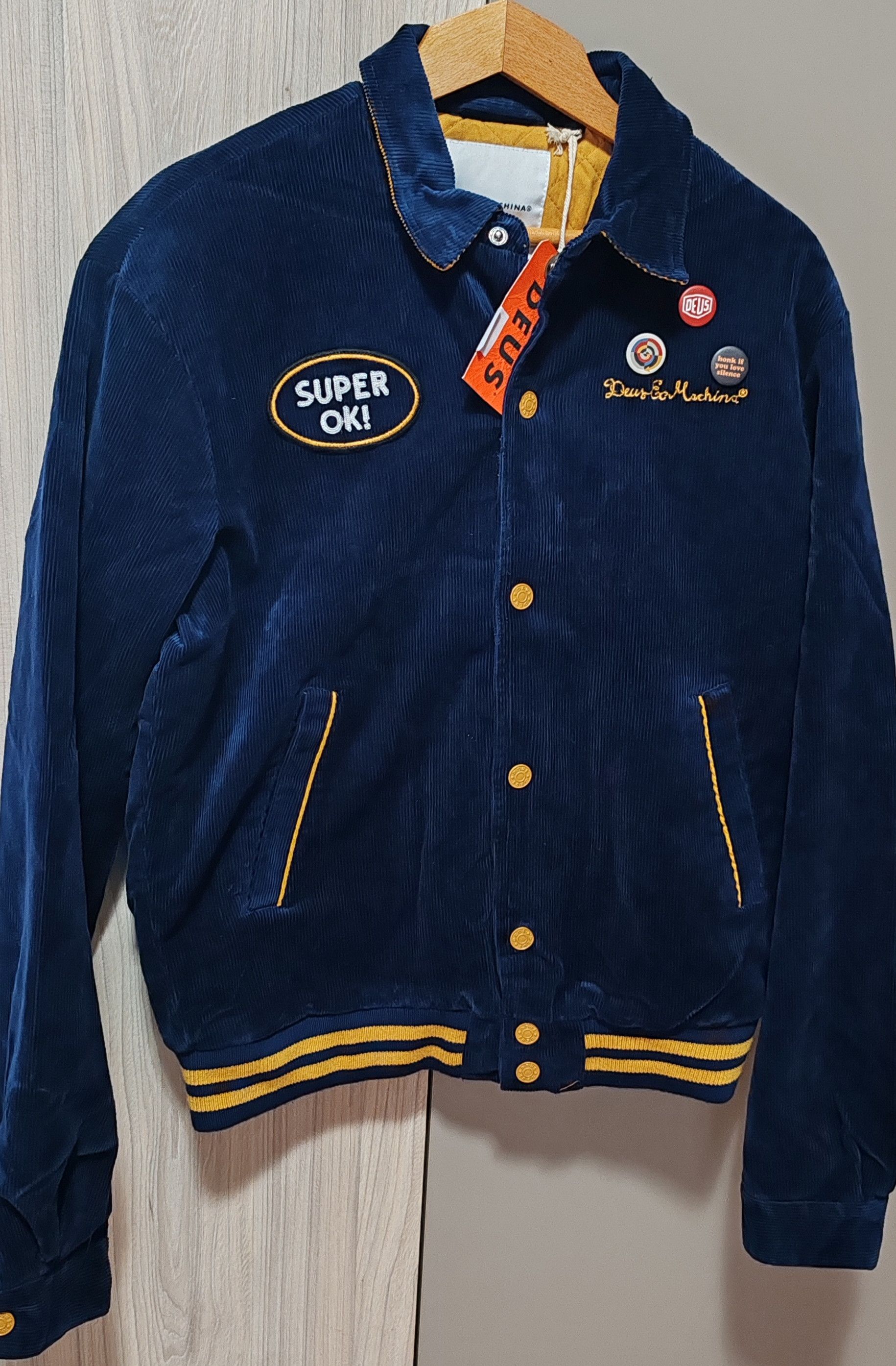 DEUS EX MACHINA TEAM BOMBER JACKET Lサイズ Jackets | Deus Ex Machina | Marnus Team Jacket - Black