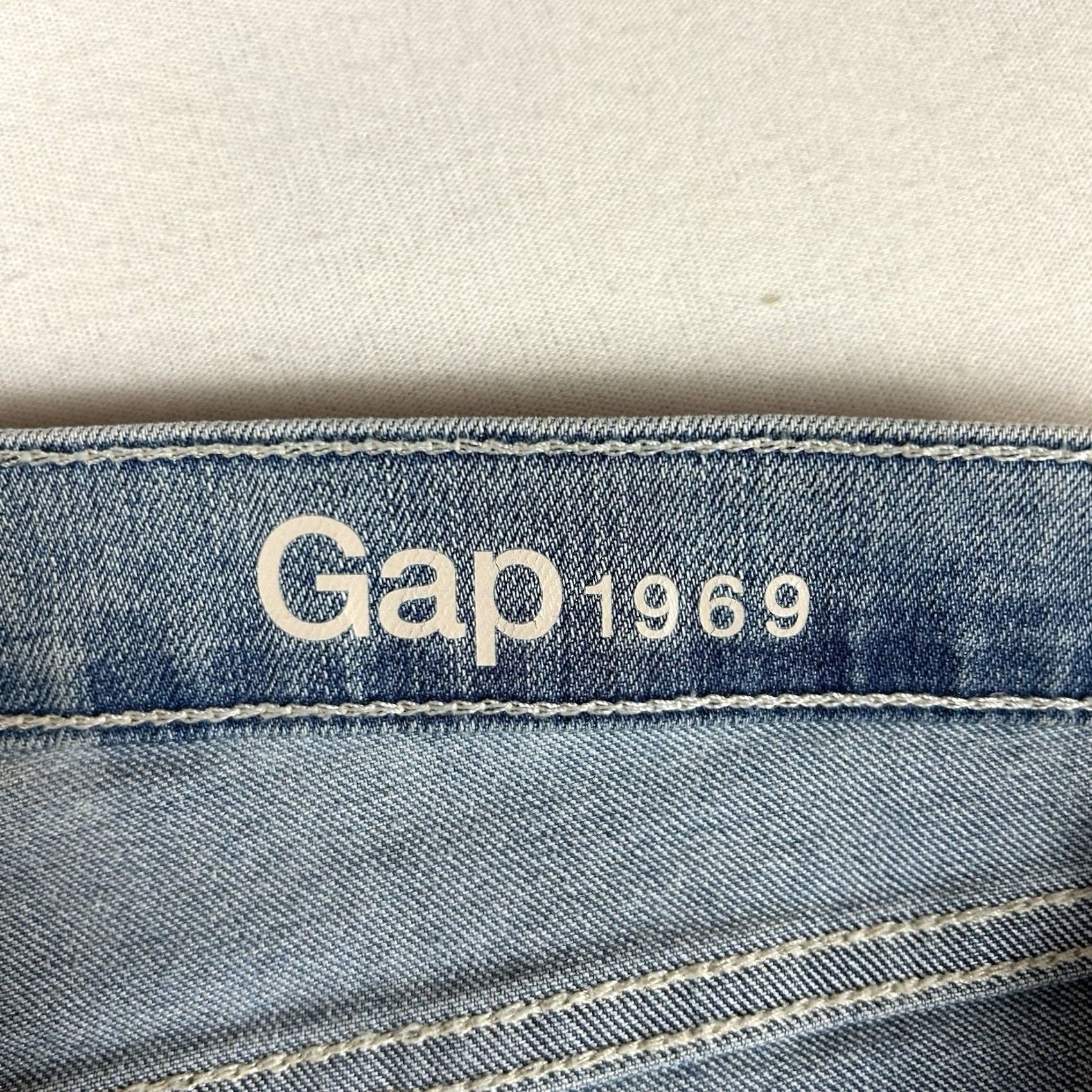 Gap VINTAGE Gap 1969 Girlfriend Jeans Womens Size 28R Light Wash Denim Brooklyn Bleach Blue Size 28" / US 6 / IT 42 - 5 Thumbnail