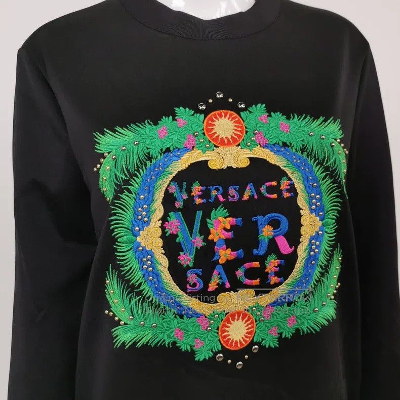 Versace Versace Black embroidered sweatshirt Size US XS / EU 42 / 0 - 3 Thumbnail