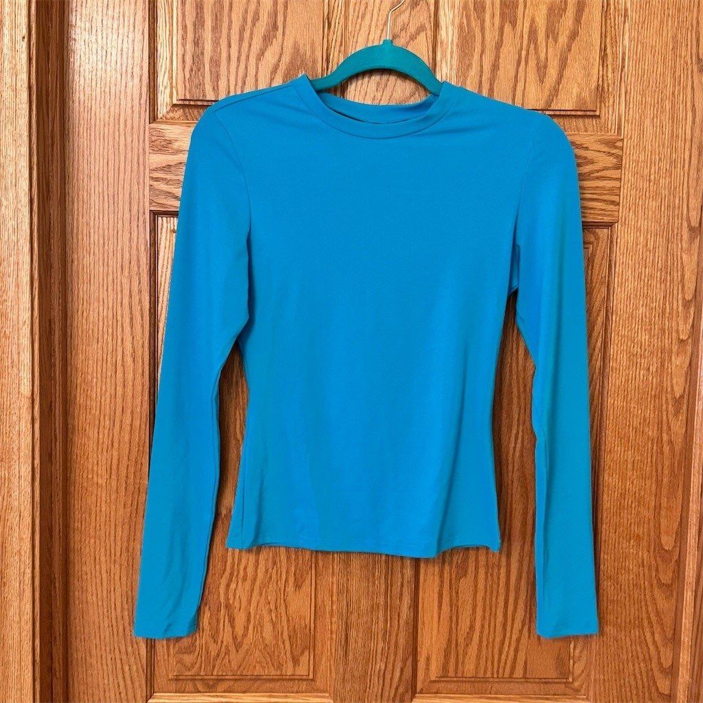 Other NWT Trendy Queen Top Womens Size M Blue Long Sleeve Crew Ne Size M / US 6-8 / IT 42-44 - 1 Thumbnail