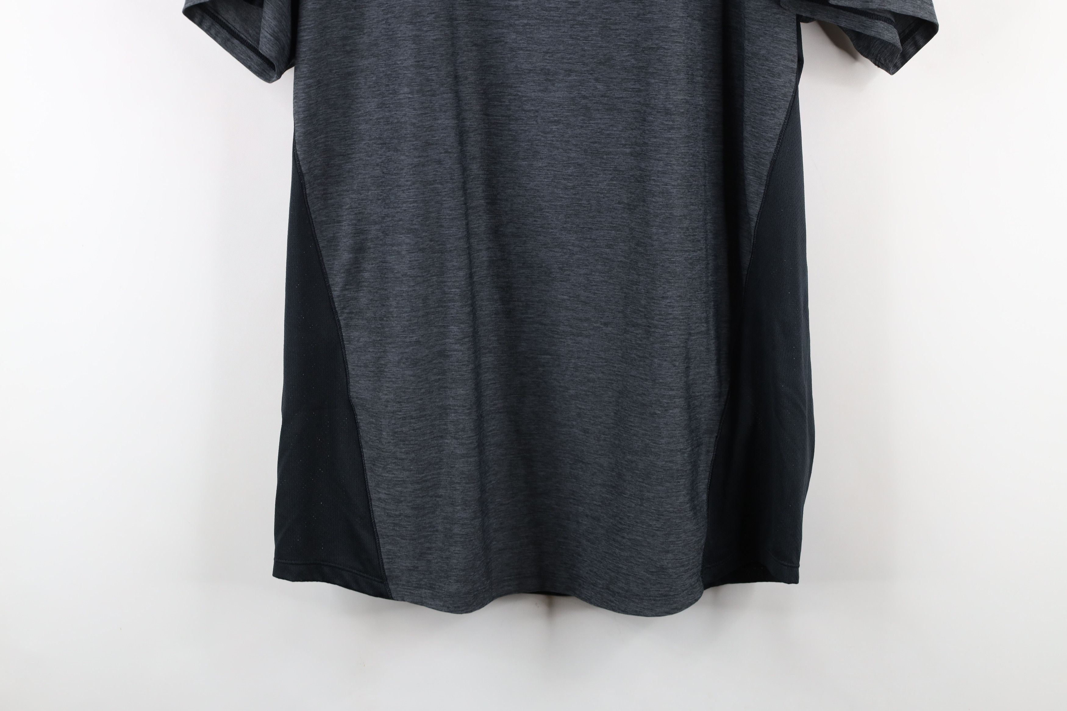 Under Armour × Vintage Under Armour University of Cincinnati Basketball T-Shirt Size US XL / EU 56 / 4 - 3 Thumbnail