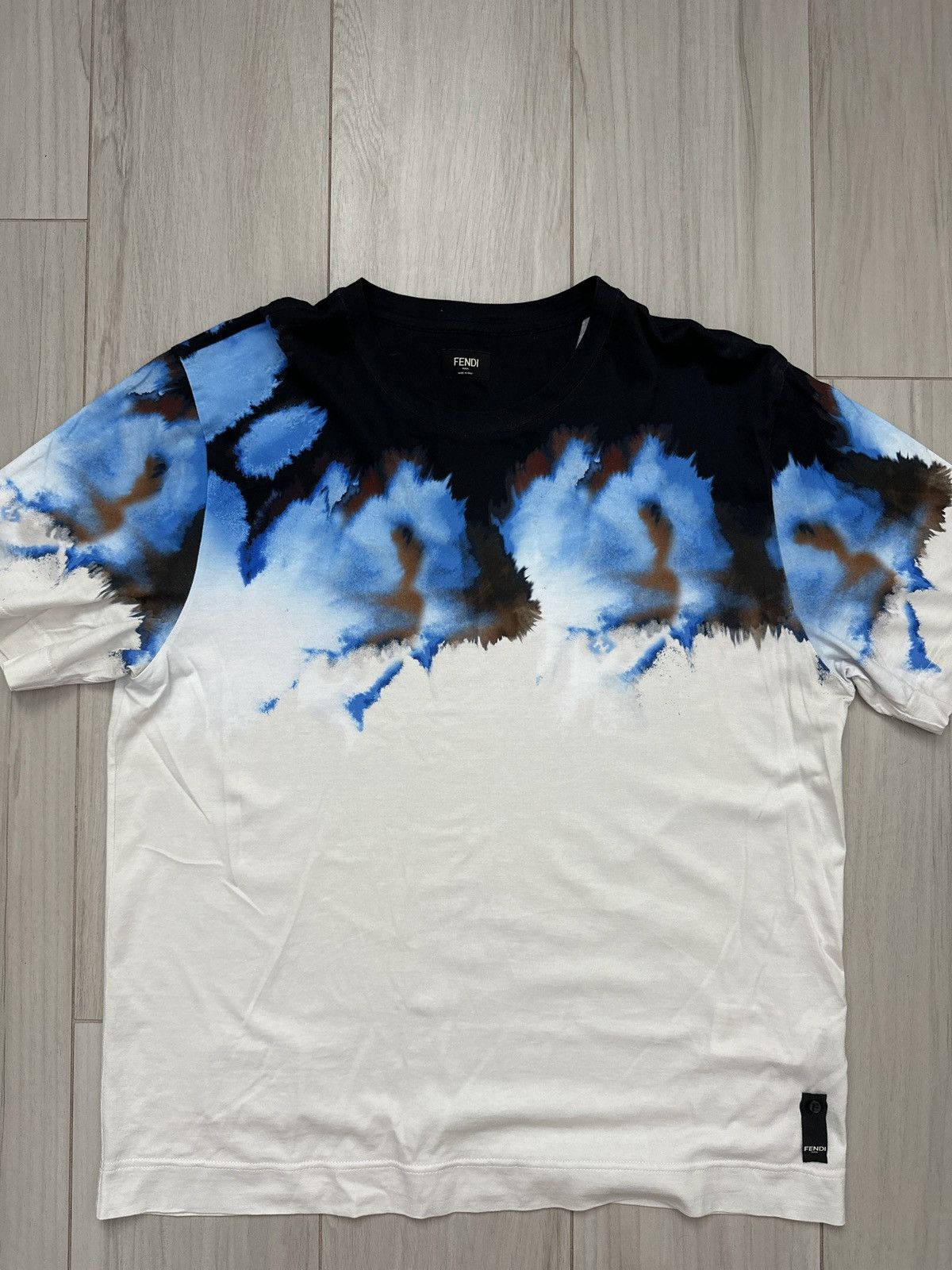Fendi Fendi Blue Abstract Gradient Graphic Tee Size XL Italy Size US XL / EU 56 / 4 - 1 Thumbnail