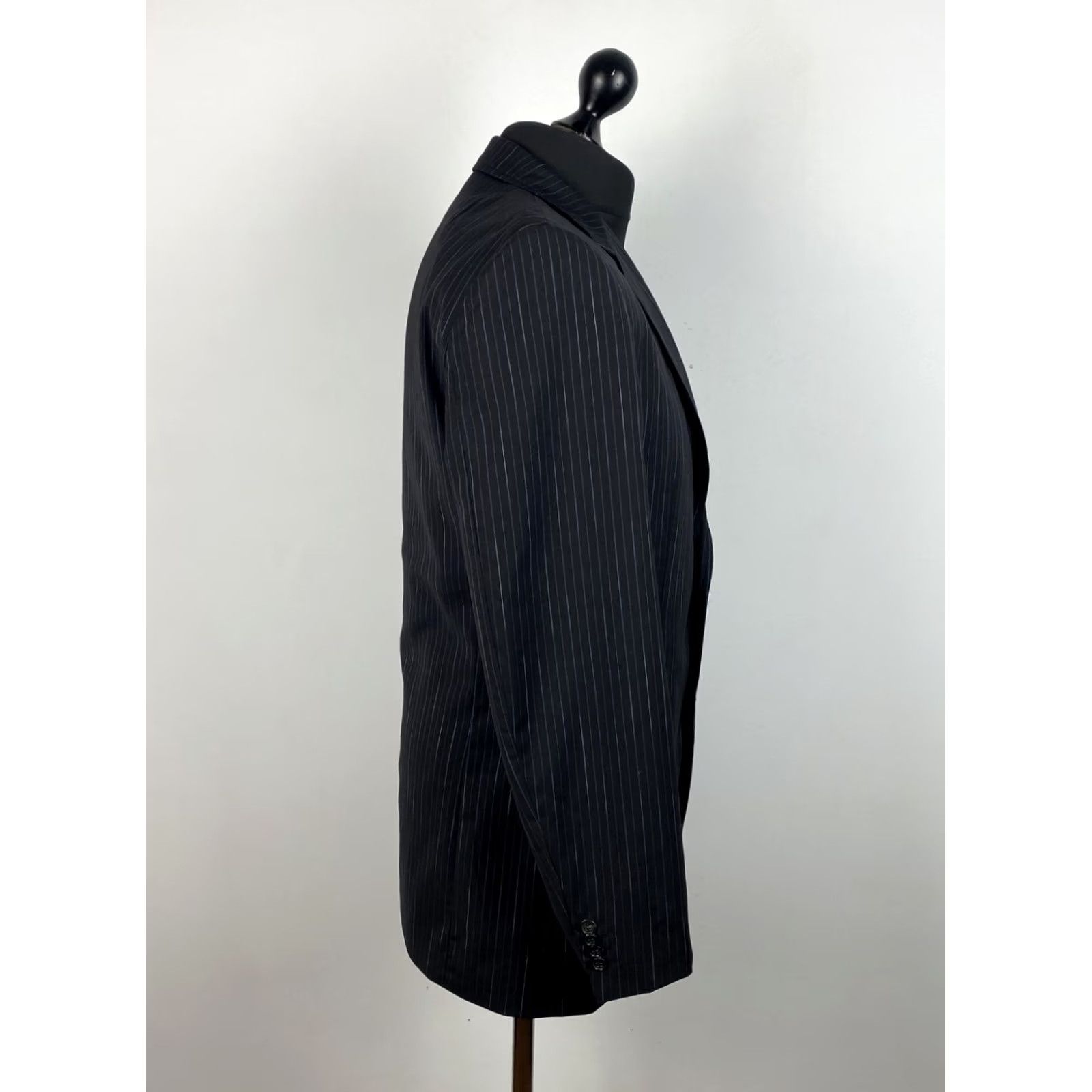 Hugo Boss Hugo Boss Blazer Shirt Wool Jacket 48 Black Mens 100% Wool 48 Chest Size 48 Sports Coat Vintage References Size 48R - 3 Thumbnail