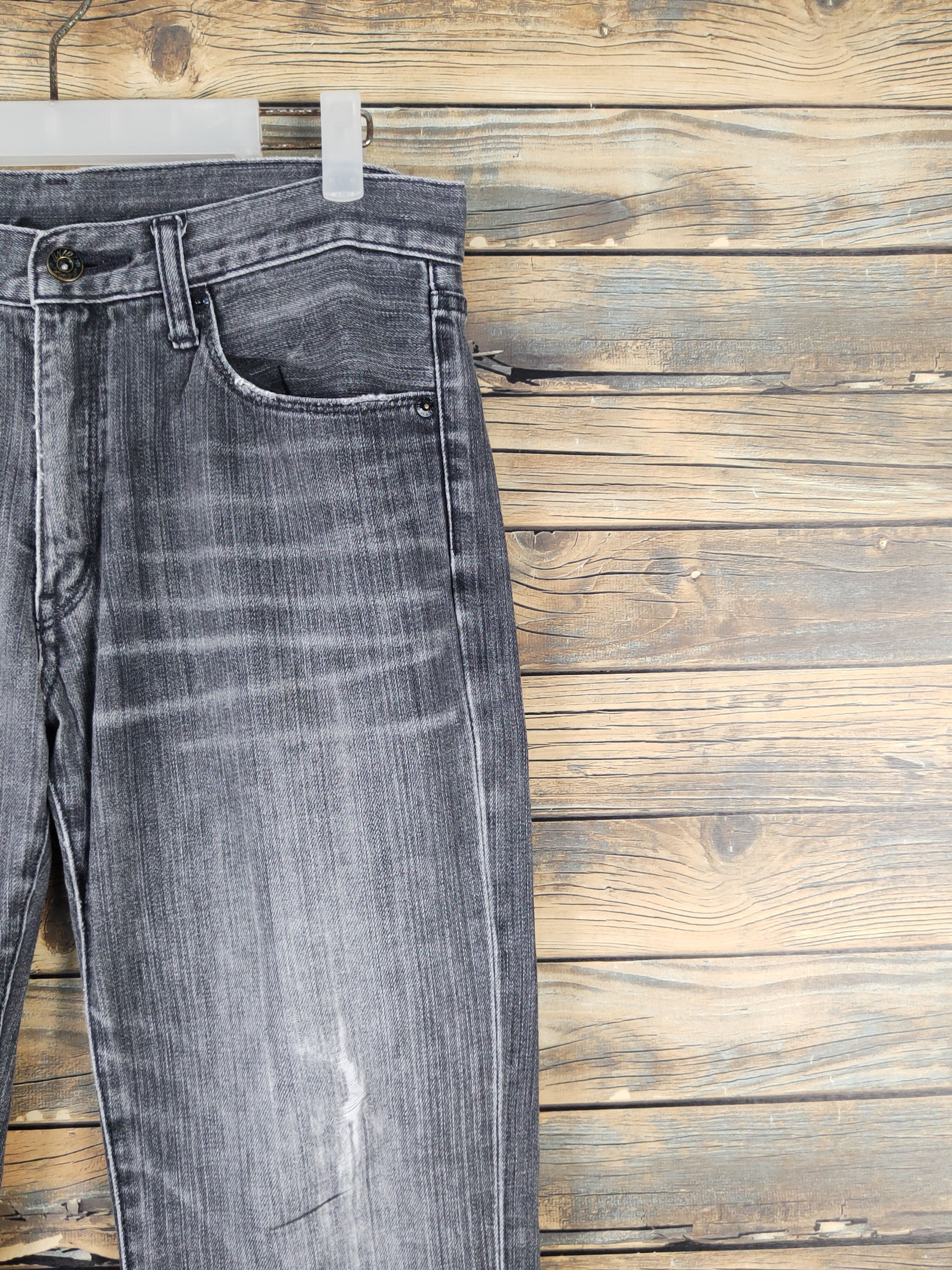 Japanese Brand Uniqlo Black Distressed Ripped Jeans #W1570 Size US 31 - 5 Thumbnail