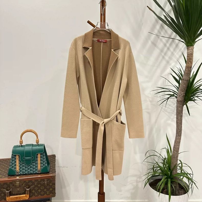 Max Mara Max Mara Coat Size M / US 6-8 / IT 42-44 - 1 Thumbnail