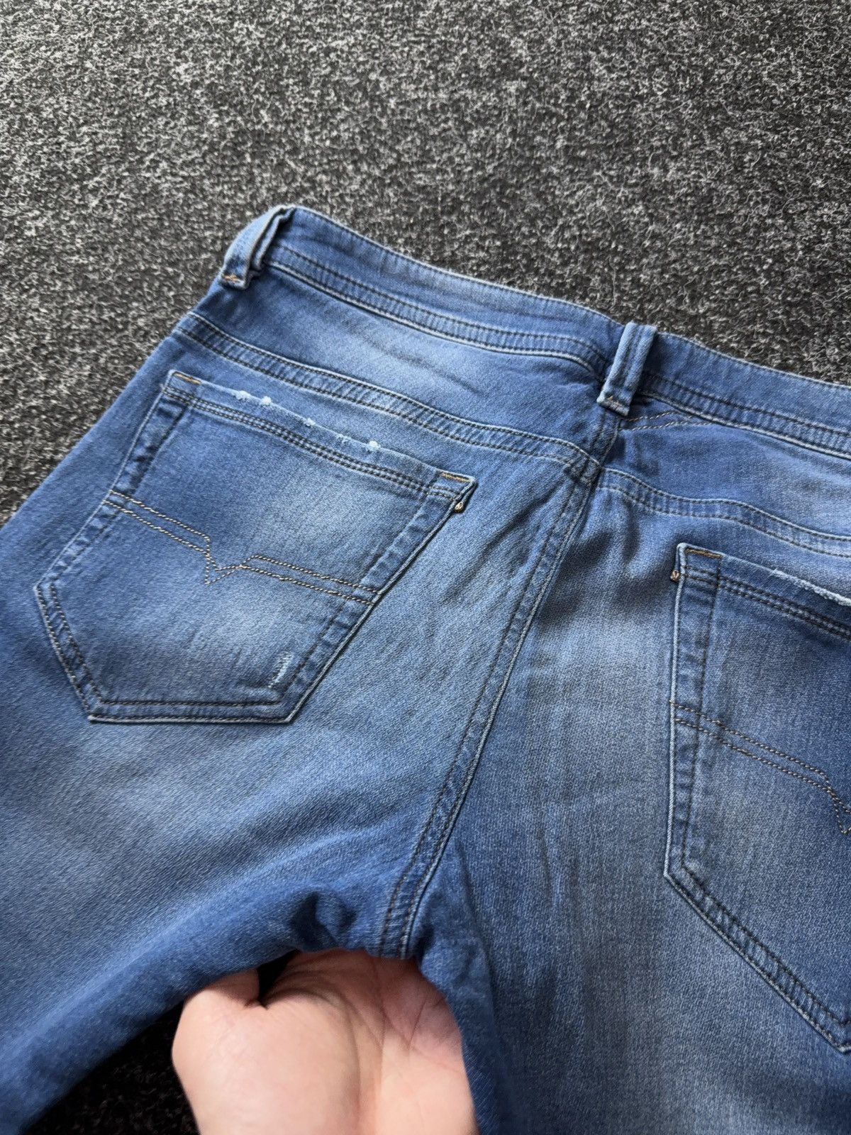 Diesel 00s Y2K Diesel Distressed Jeans Slim Stretch Denim Blue Size US 32 / EU 48 - 18 Thumbnail
