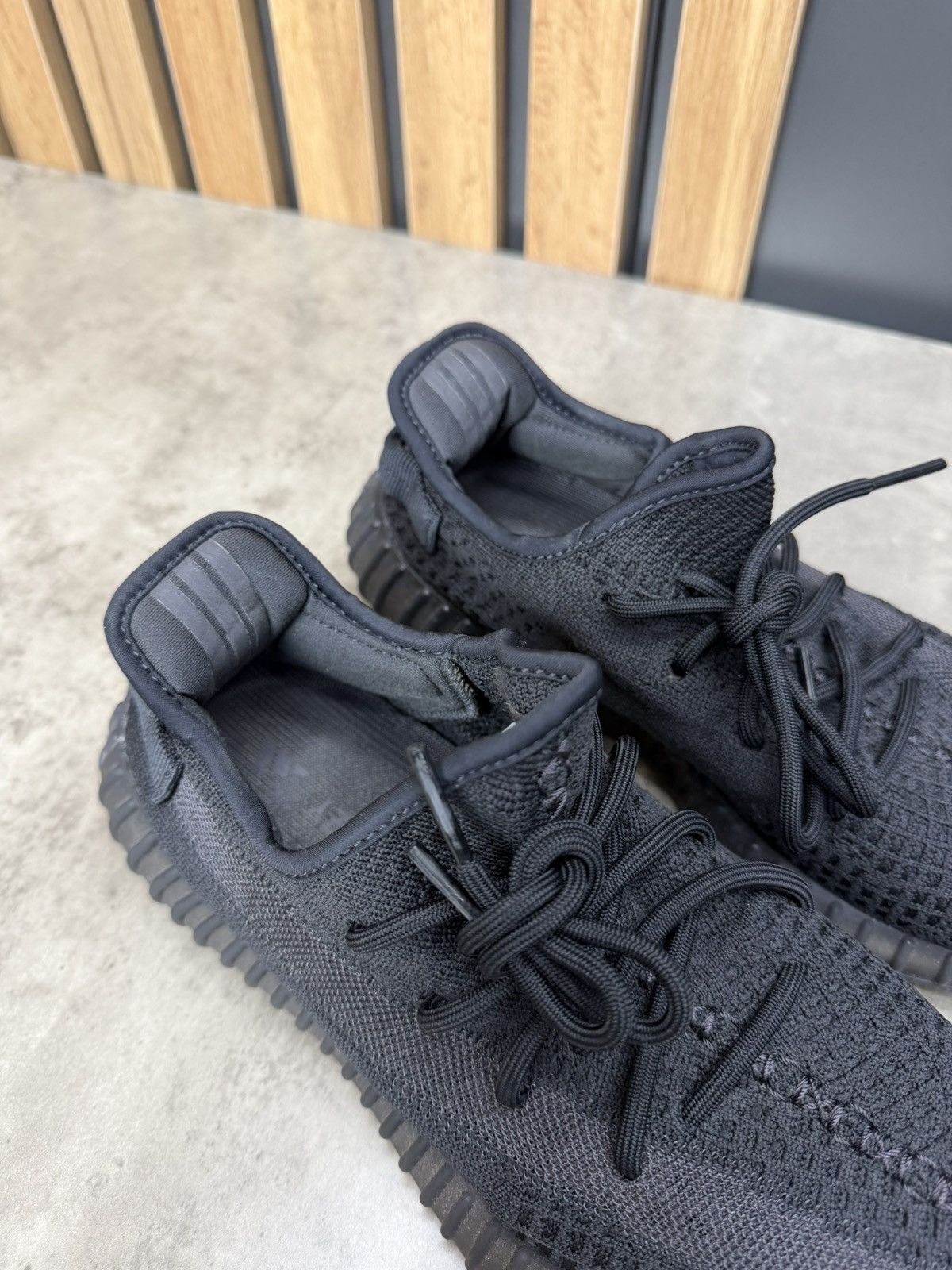 Adidas Adidas Yeezy Boost 350 V2 Onyx Size Us 8 Size US 8 / EU 41 - 4 Thumbnail