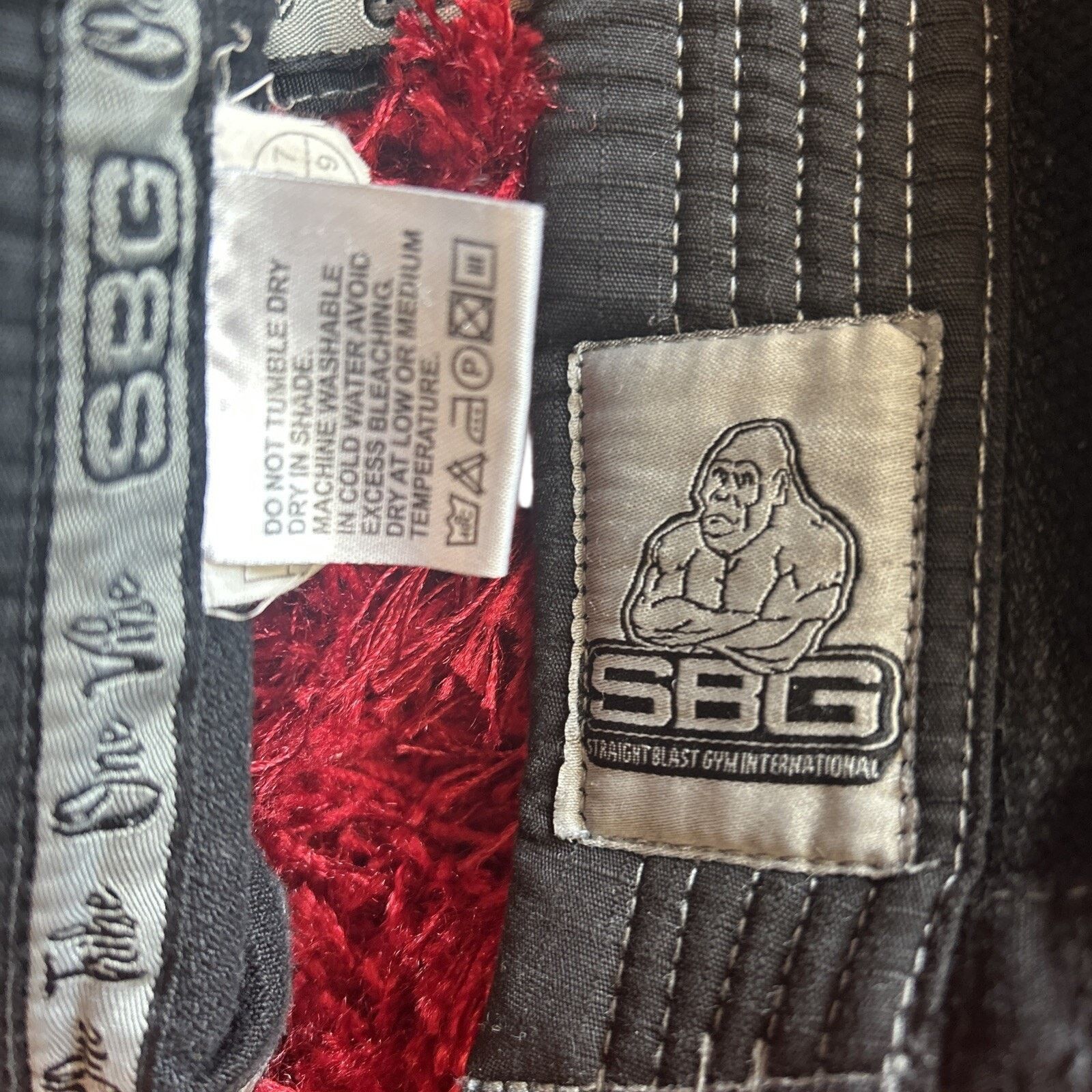 SBTG SBG Gi Youth Child Black C2 Straight Blast Gym MMA JuJitSu Size 28" / US 6 / IT 42 - 4 Thumbnail