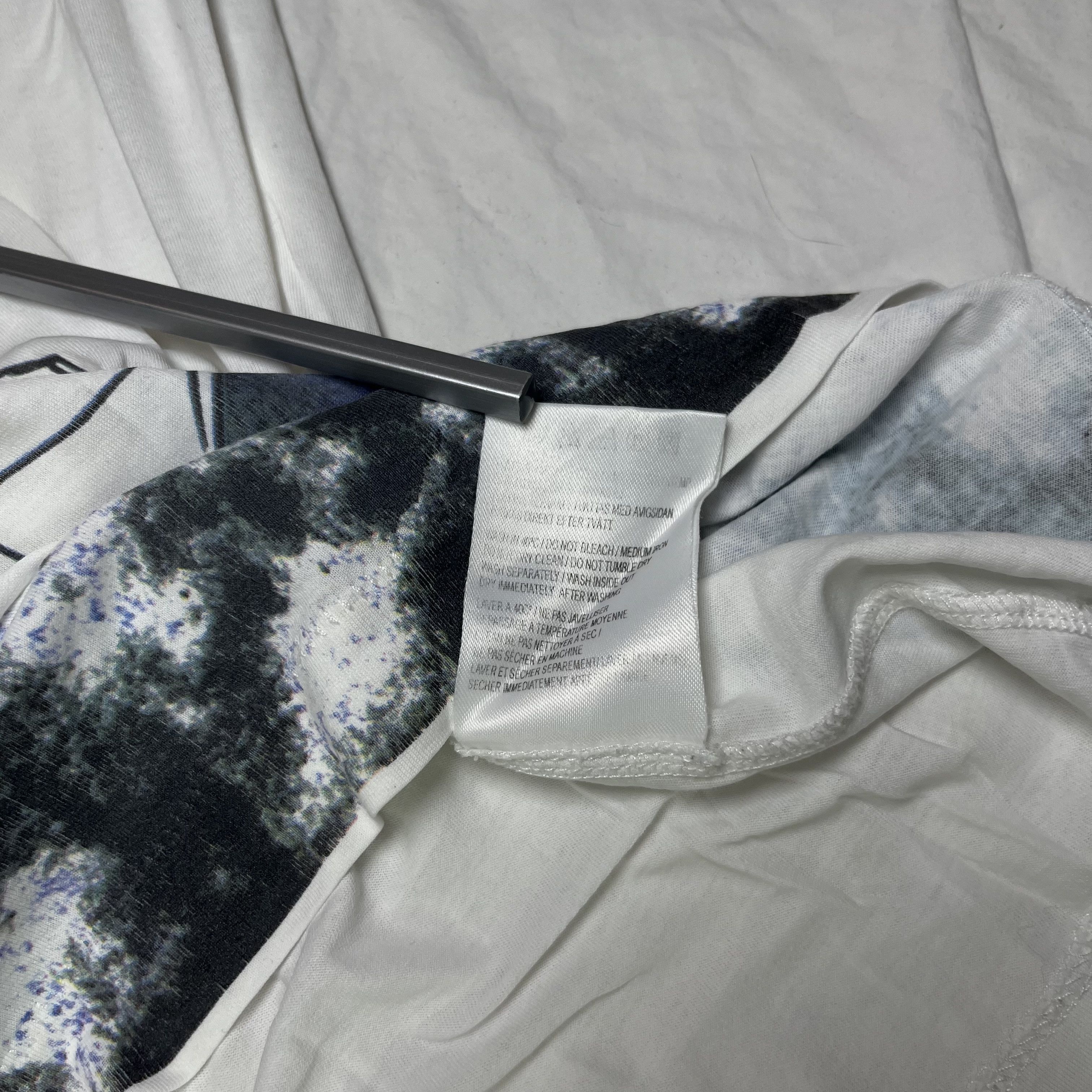 Acne Studios Acne T-Shirt White with Artwork Size US L / EU 52-54 / 3 - 6 Thumbnail
