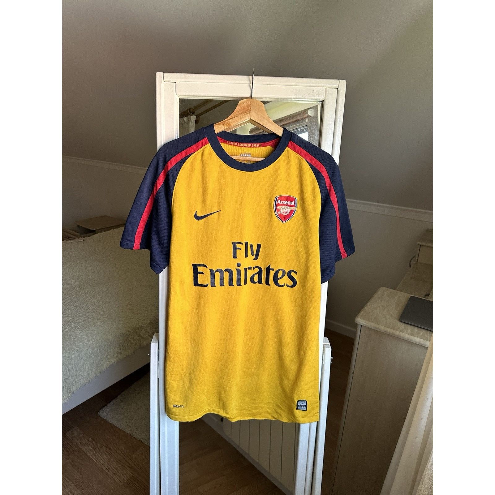 Nike ARSENAL LONDON 2008 2009 AWAY FOOTBALL SHIRT SOCCER JERSEY N Size US M / EU 48-50 / 2 - 1 Thumbnail