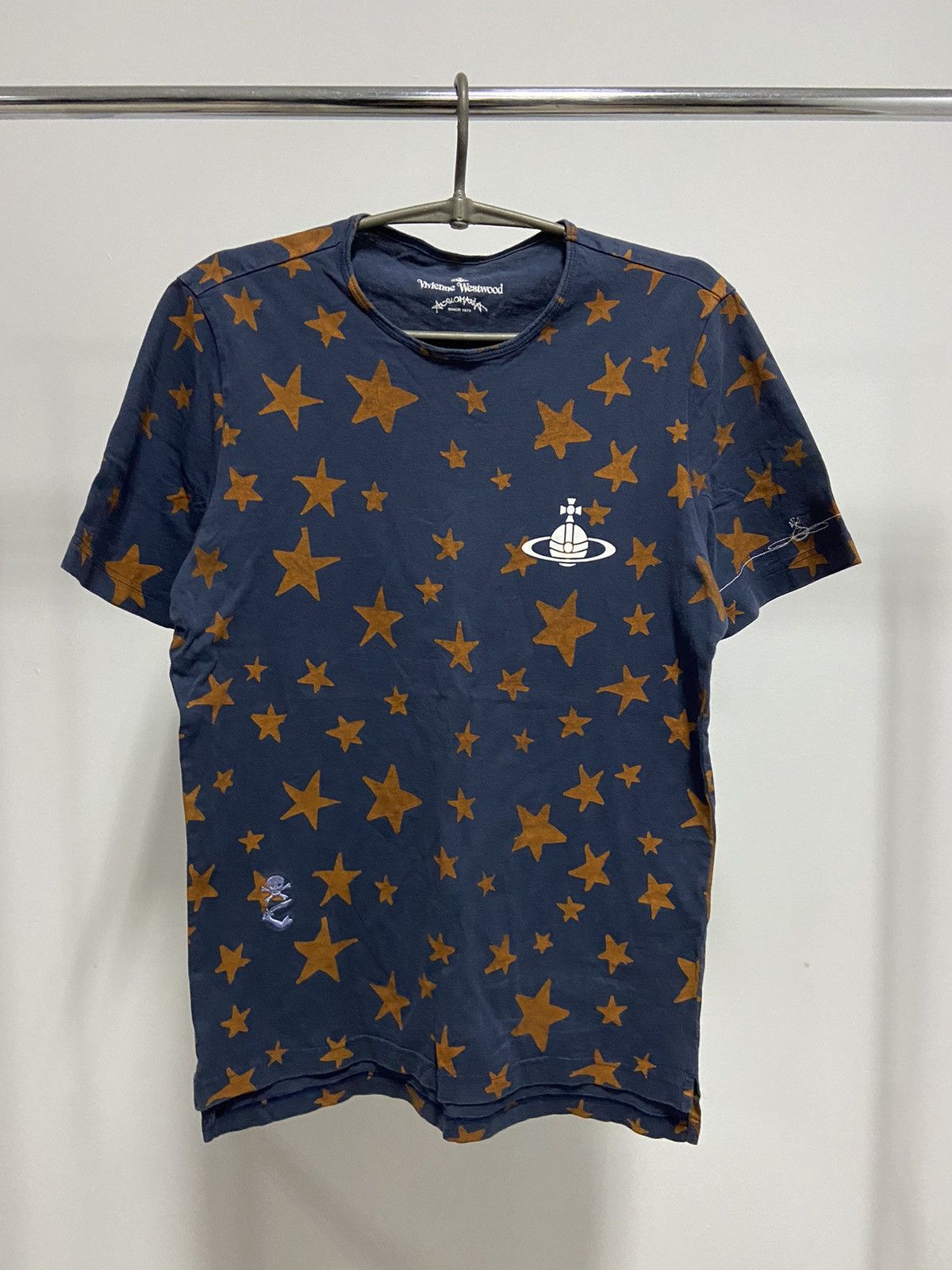 Vintage × Vivienne Westwood Vivienne Westwood overprint stars vintage orb logo skull Size US S / EU 44-46 / 1 - 1 Thumbnail