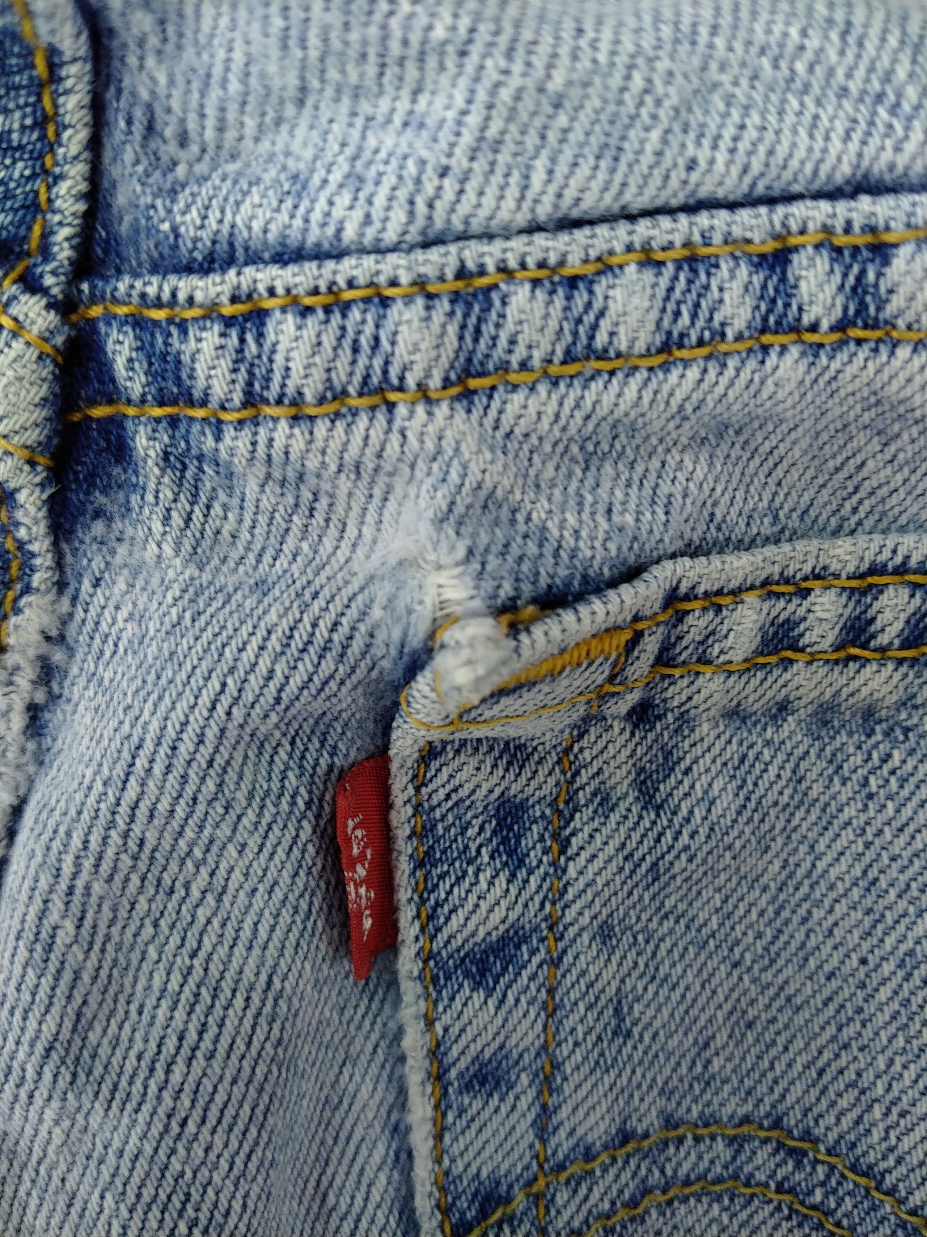 Levi's Light Wash Vintage Levi's 550 Classic Relaxed Denim JN615 Size US 27 - 10 Thumbnail