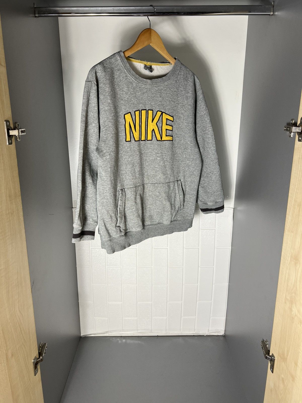 Nike VINTAGE NIKE BIG LOGO SWEATSHIRT DRILL SWOOSH RETRO Y2K 90s Size US XS / EU 42 / 0 - 6 Thumbnail