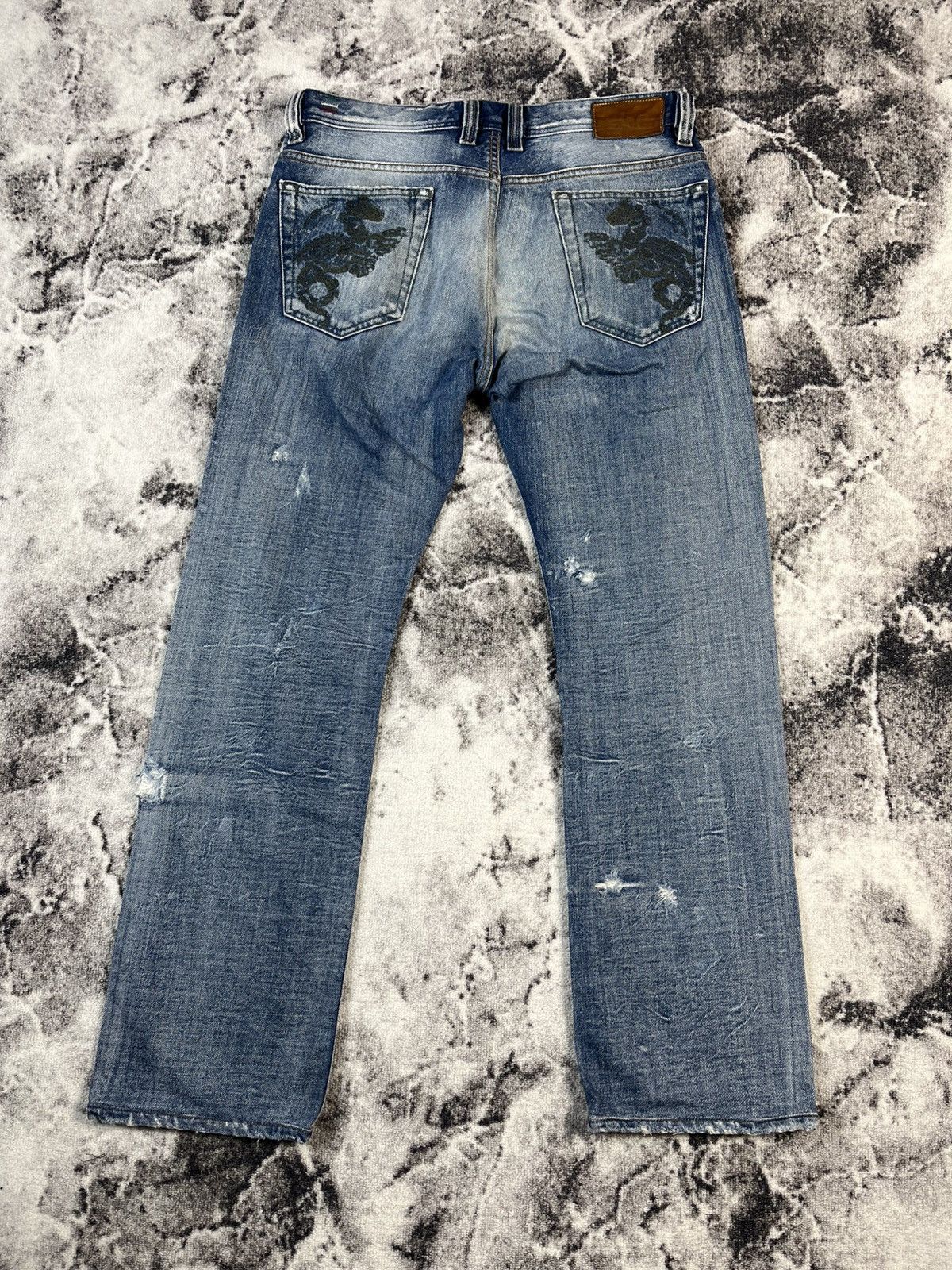 Diesel Diesel Viker Dragon Jeans Vintage Distressed Italy 31 Size US 31 - 1 Thumbnail