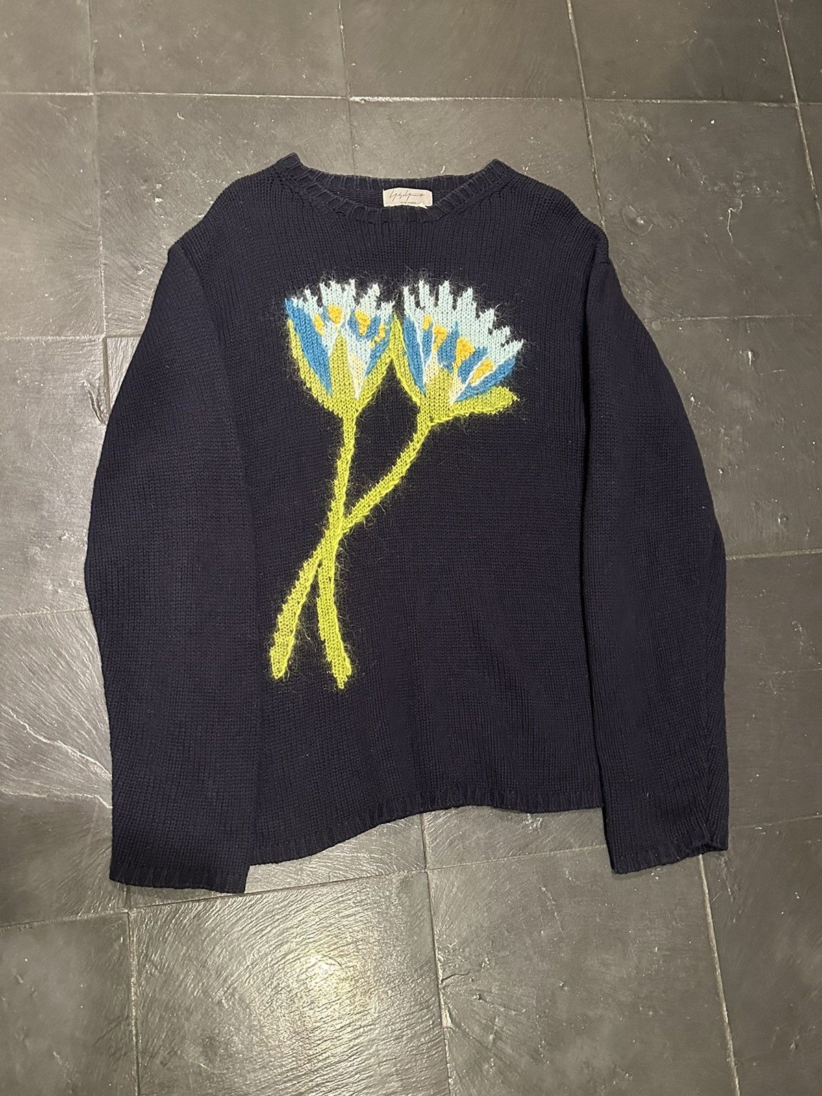 image of Yohji Yamamoto Pour Homme Aw1995 Floral Sweater in Navy, Men's (Size XL)