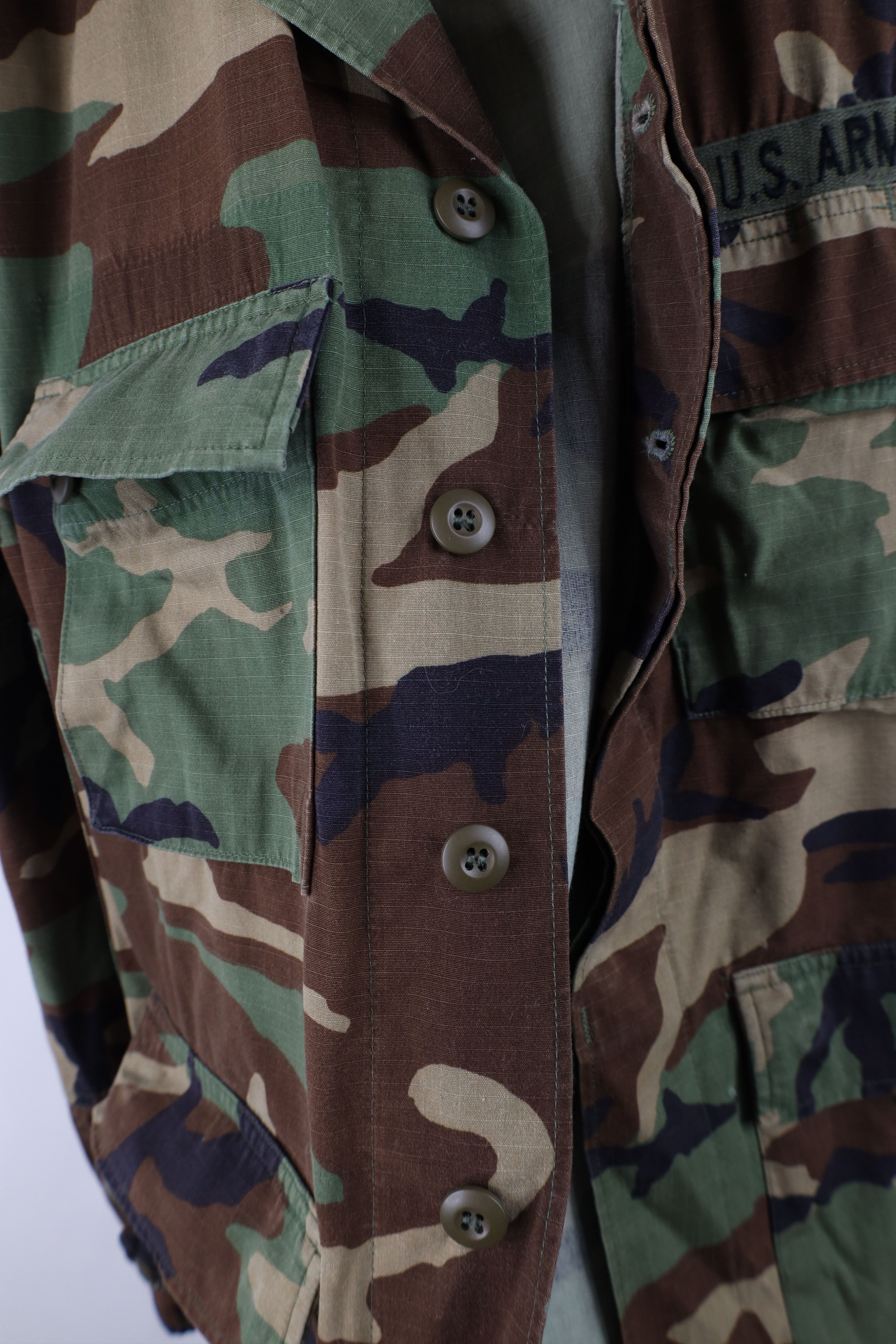 Vintage Vintage 90s Military Woodland Camouflage Combat Jacket USA Size US M / EU 48-50 / 2 - 10 Thumbnail