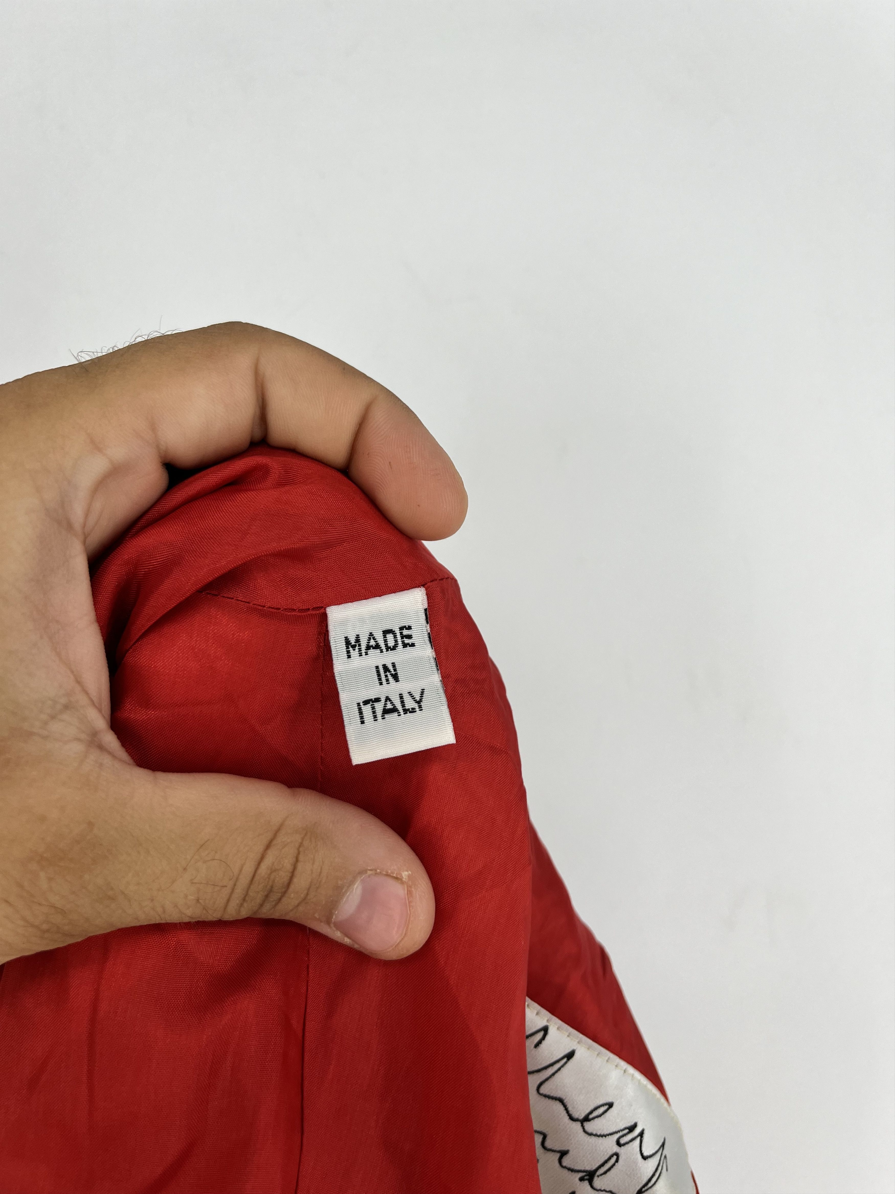 Moschino MOSCHINO Cheap and Chic 1990s Red Double Breast Crop Jacket Size M / US 6-8 / IT 42-44 - 9 Thumbnail