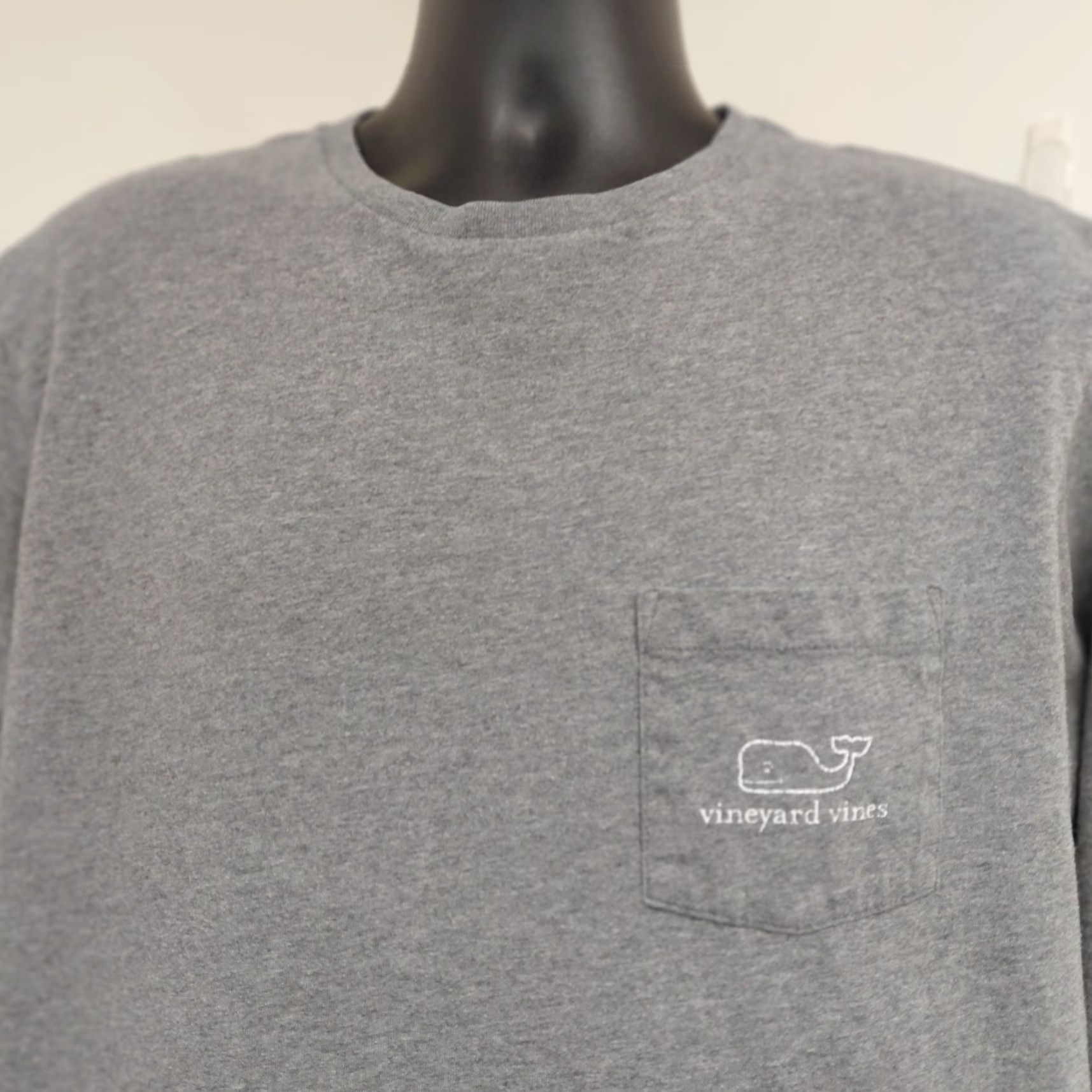 Vineyard Vines Vineyard Vines T-Shirt Adult Large Heather Gray Long Sleeve Pocket Whale... Shirt Mens Regular Gray Vintage No Size US L / EU 52-54 / 3 - 4 Thumbnail