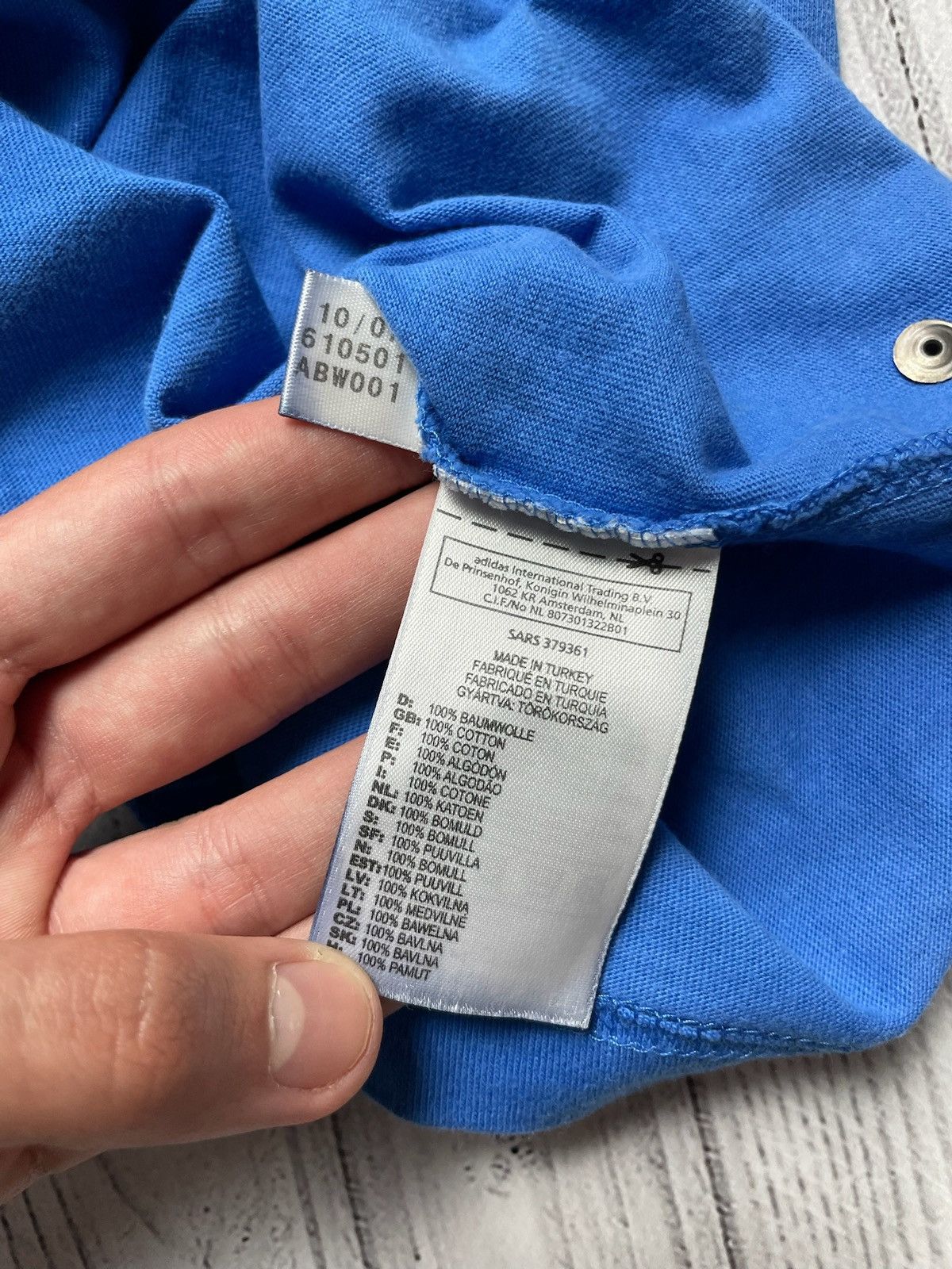 Adidas × Vintage Vintage adidas Italy soccer jersey blue size L italia Size US L / EU 52-54 / 3 - 7 Thumbnail