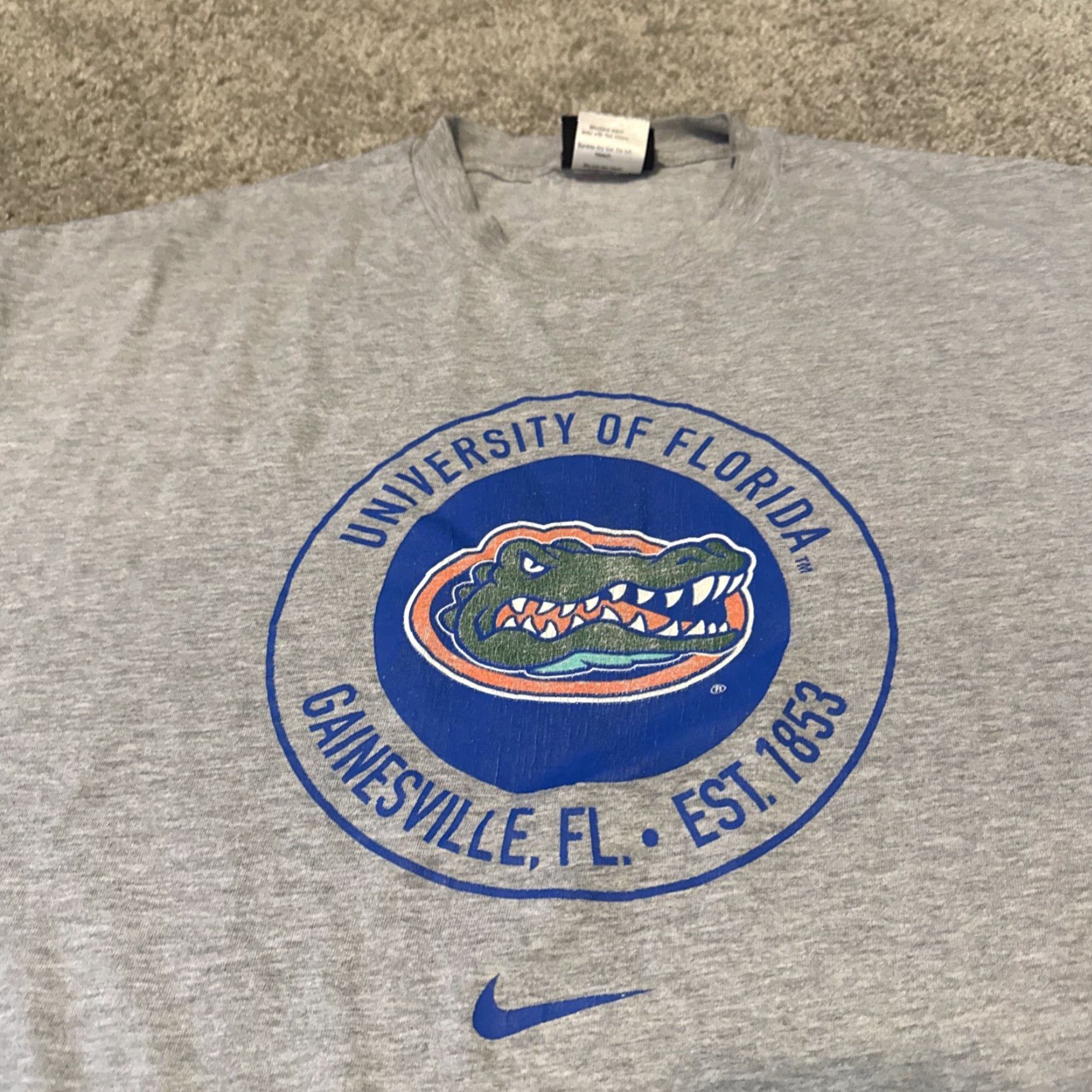Nike VINTAGE Nike T-Shirt University of Florida Gators NCAA 2XL Gray Mens 90s Shirt Size US XXL / EU 58 / 5 - 2 Thumbnail