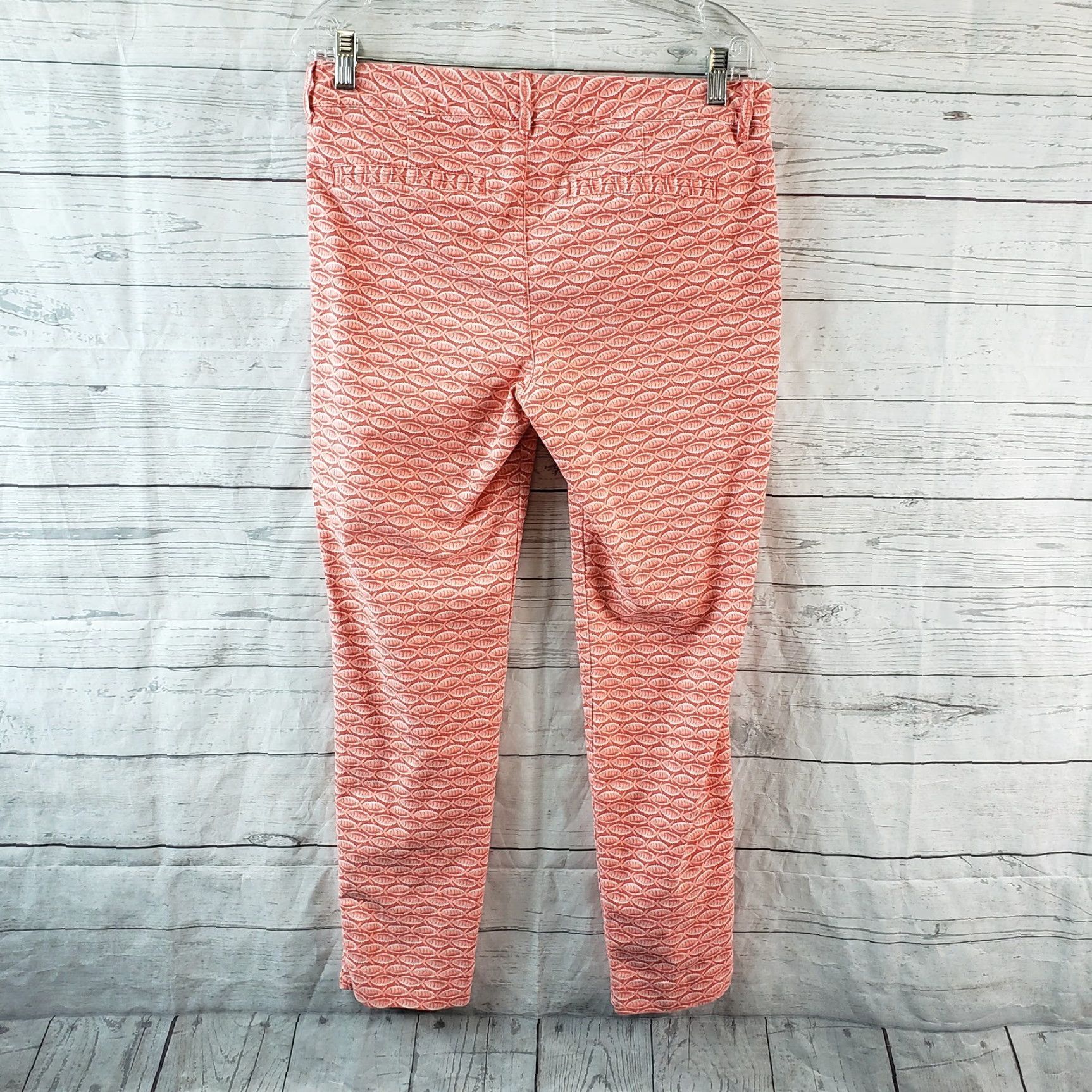 Old Navy Old Navy Womens Pixie Pants Sz 6 Pink Fish Print Mid Rise Cotton Blend Pants Womens 6 Pink Fish Print Cropped Casual Vintage: No Size 28" / US 6 / IT 42 - 3 Thumbnail