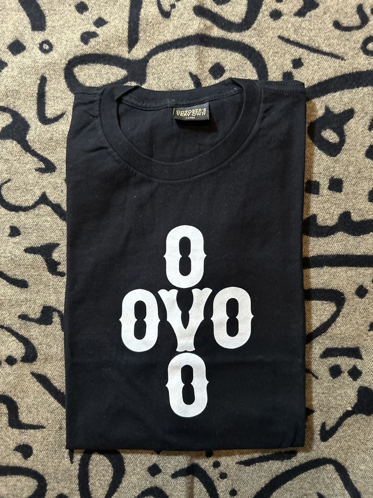 October's Very Own 2016 Og PomPom Tshirt Size US L / EU 52-54 / 3 - 1 Thumbnail