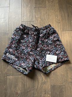 Men's Pleasures Black New York Yankees Floral Shorts Size: Medium