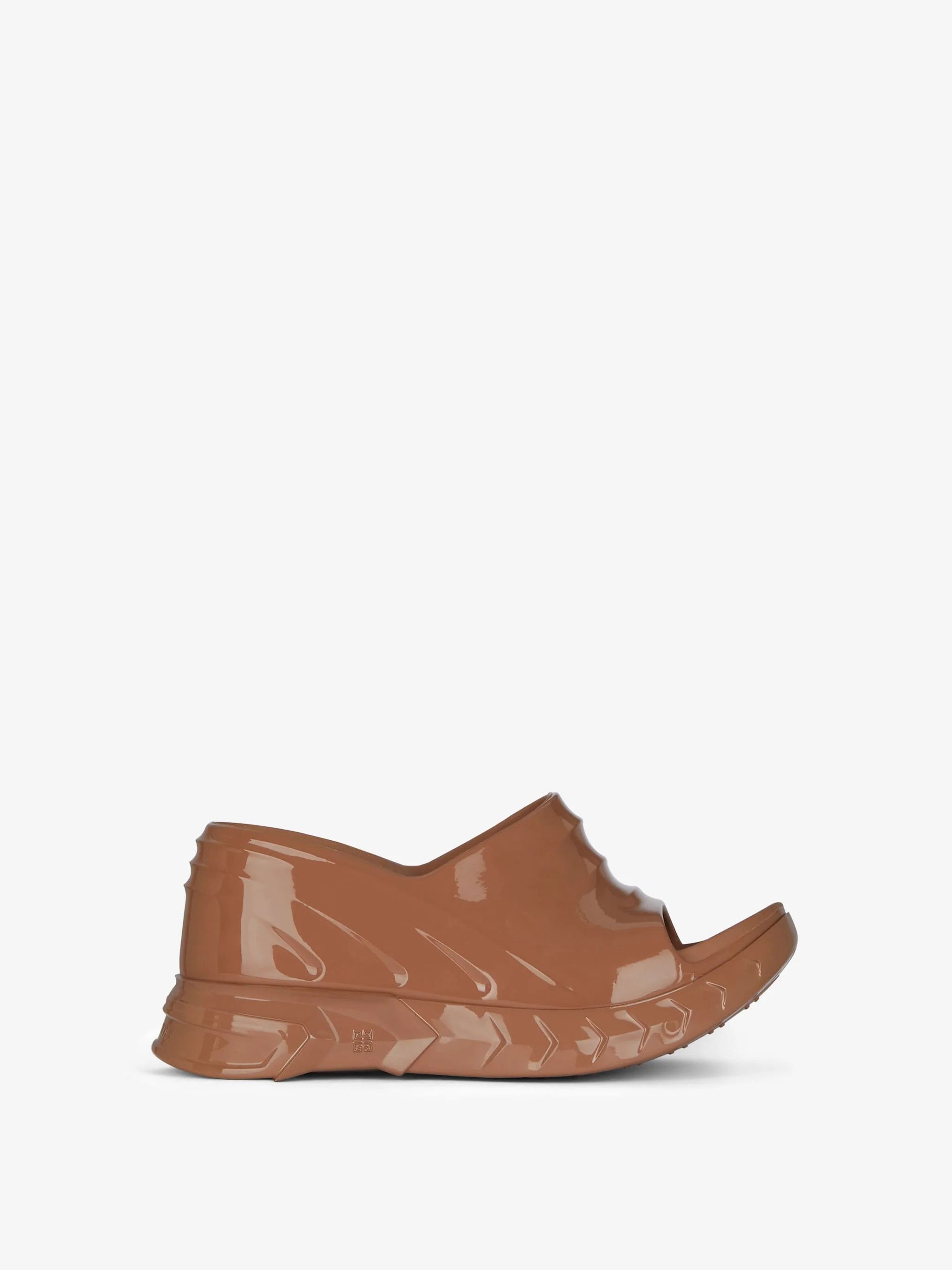 o1srvl11e0525 Marshmallow Slider Wedge Sandals in Brown