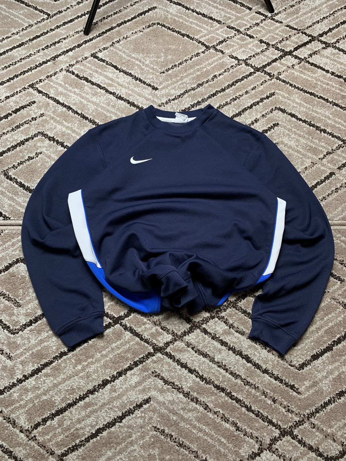 Nike × Vintage Vintage Nike Y2K Mini Swoosh Blue Boxy Sweatshirt Hype 00s Size US M / EU 48-50 / 2 - 2 Thumbnail