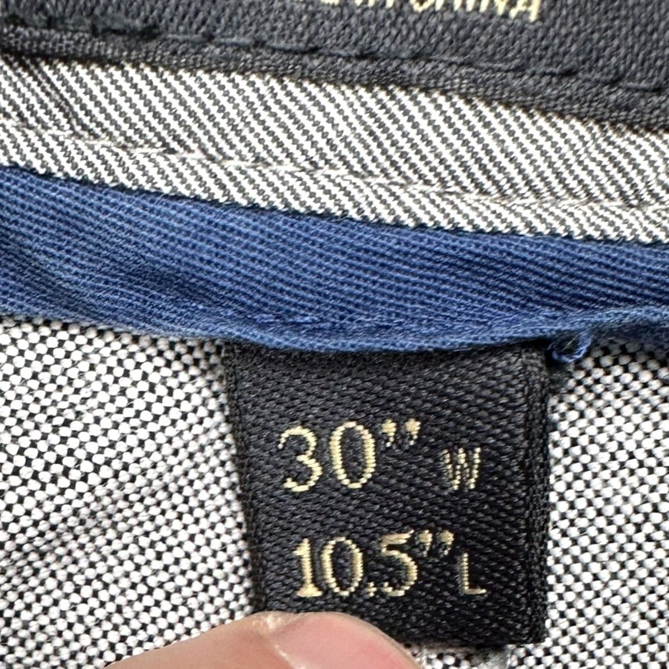 J.Crew J.CREW Mens Khakis Shorts Flat Front 30X10.5 Light Grey 100% Cotton Pockets Casual Preppy Relaxed Fit Mens Shorts Size US 30 / EU 46 - 4 Thumbnail