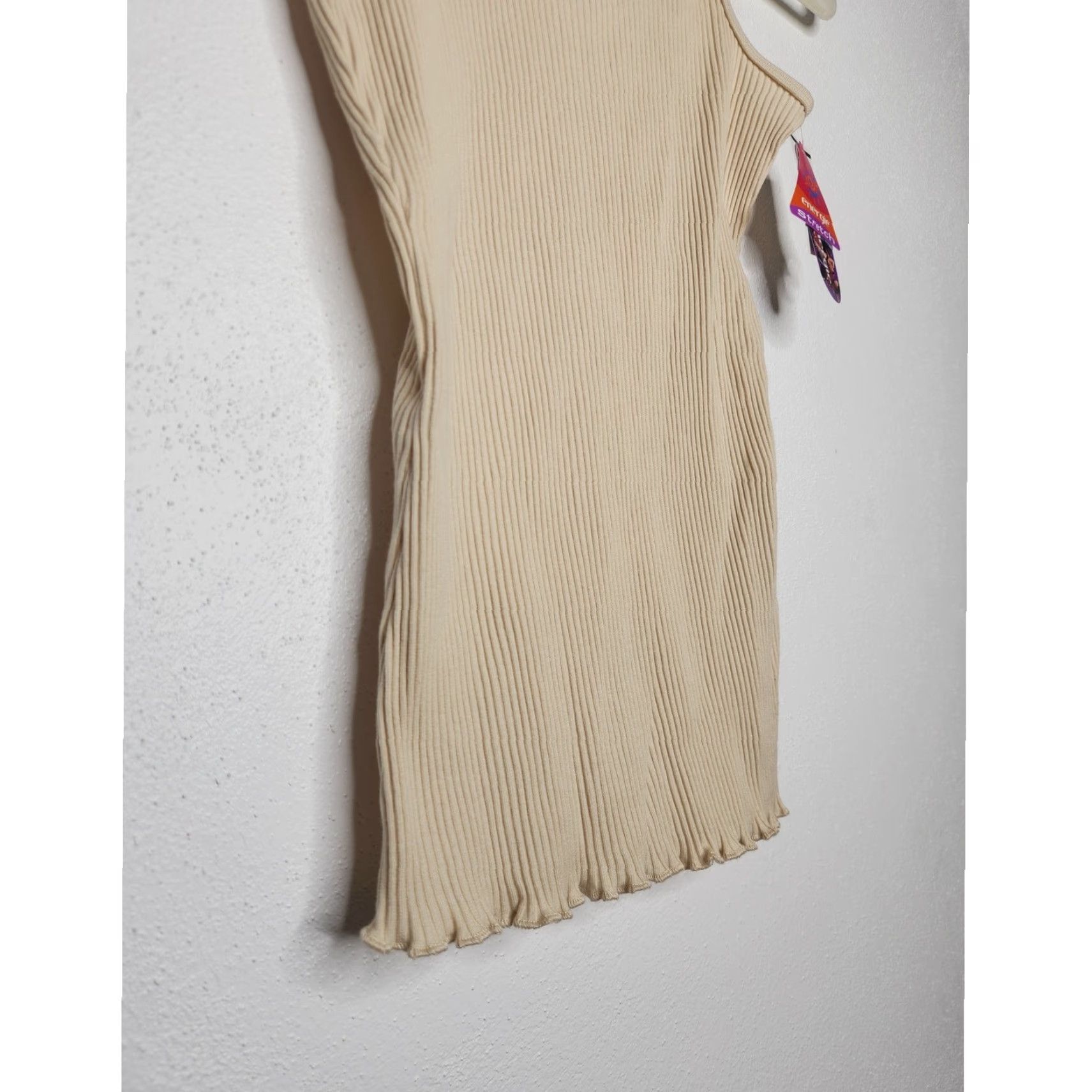 Energie Vintage Energie Ribbed Tank Top Cream Medium 90s 00s User: Vintage Energie Ribbed Tank Top Cream Medium 90s 00s Size M / US 6-8 / IT 42-44 - 2 Thumbnail