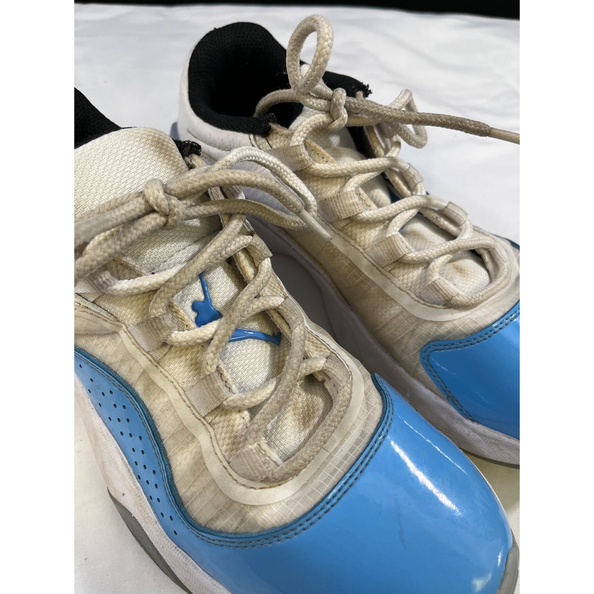 Jordan Brand Air Jordan 11 CMFT Low Men's White Low Top Sneakers Size 7.5 Size US 7.5 / EU 40-41 - 7 Thumbnail