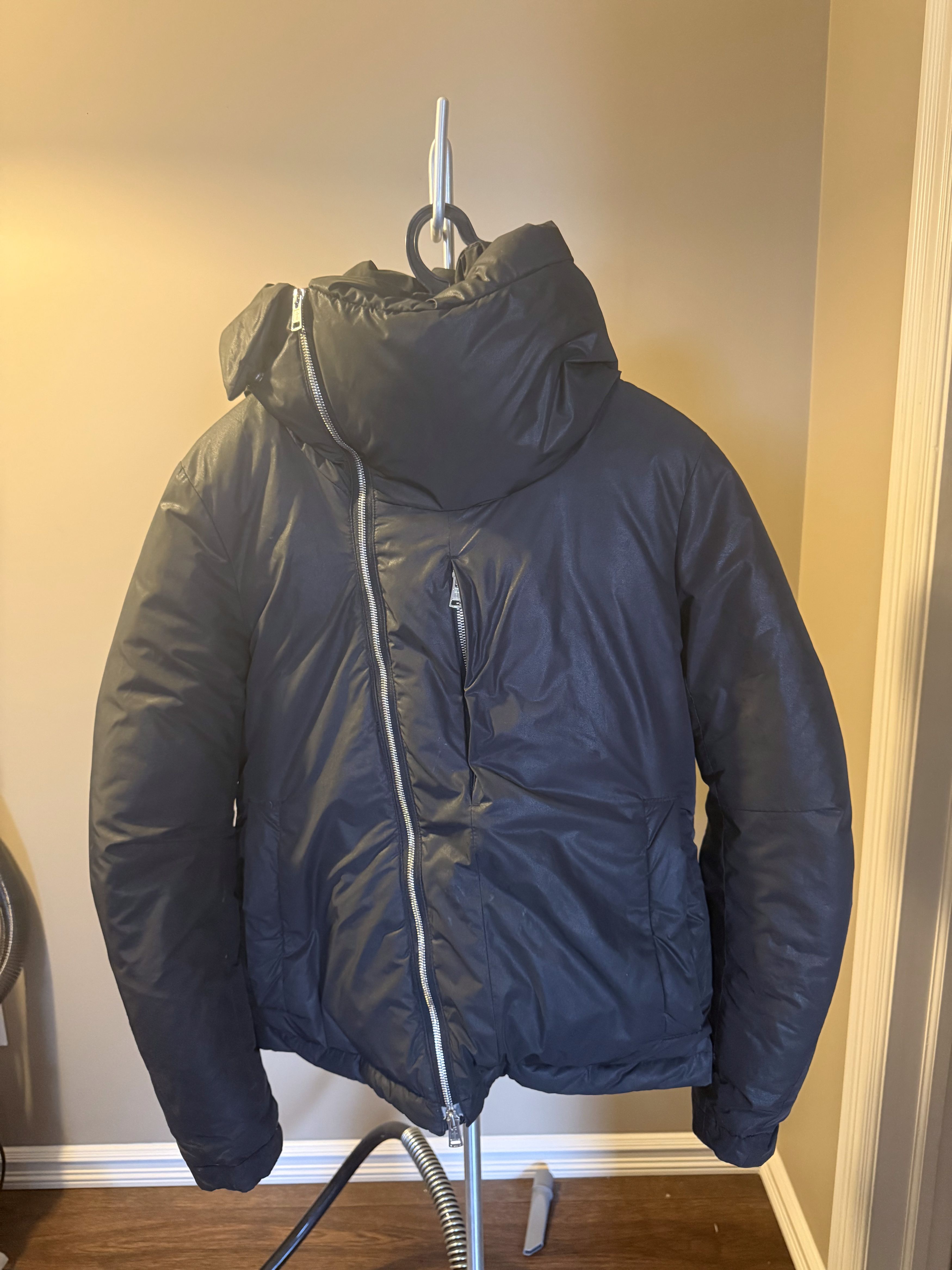 Diet Butcher Slim Skin Rare Diet Butcher Slim Skin Assymetrical Down Jacket Size US S / EU 44-46 / 1 - 1 Thumbnail