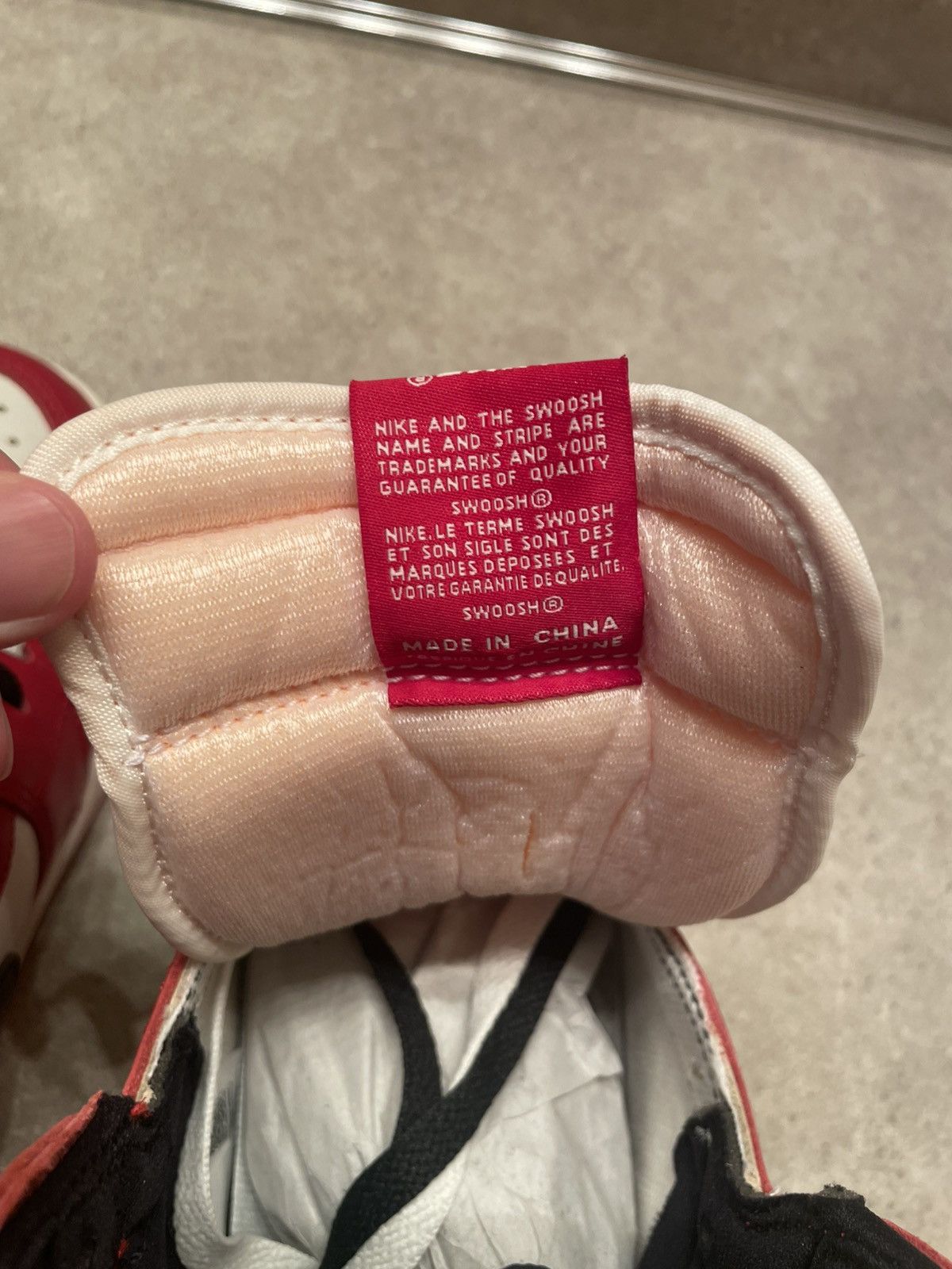 Jordan Brand Jordan 1 Retro High OG - Chicago Lost and Found Size US 10 / EU 43 - 10 Thumbnail
