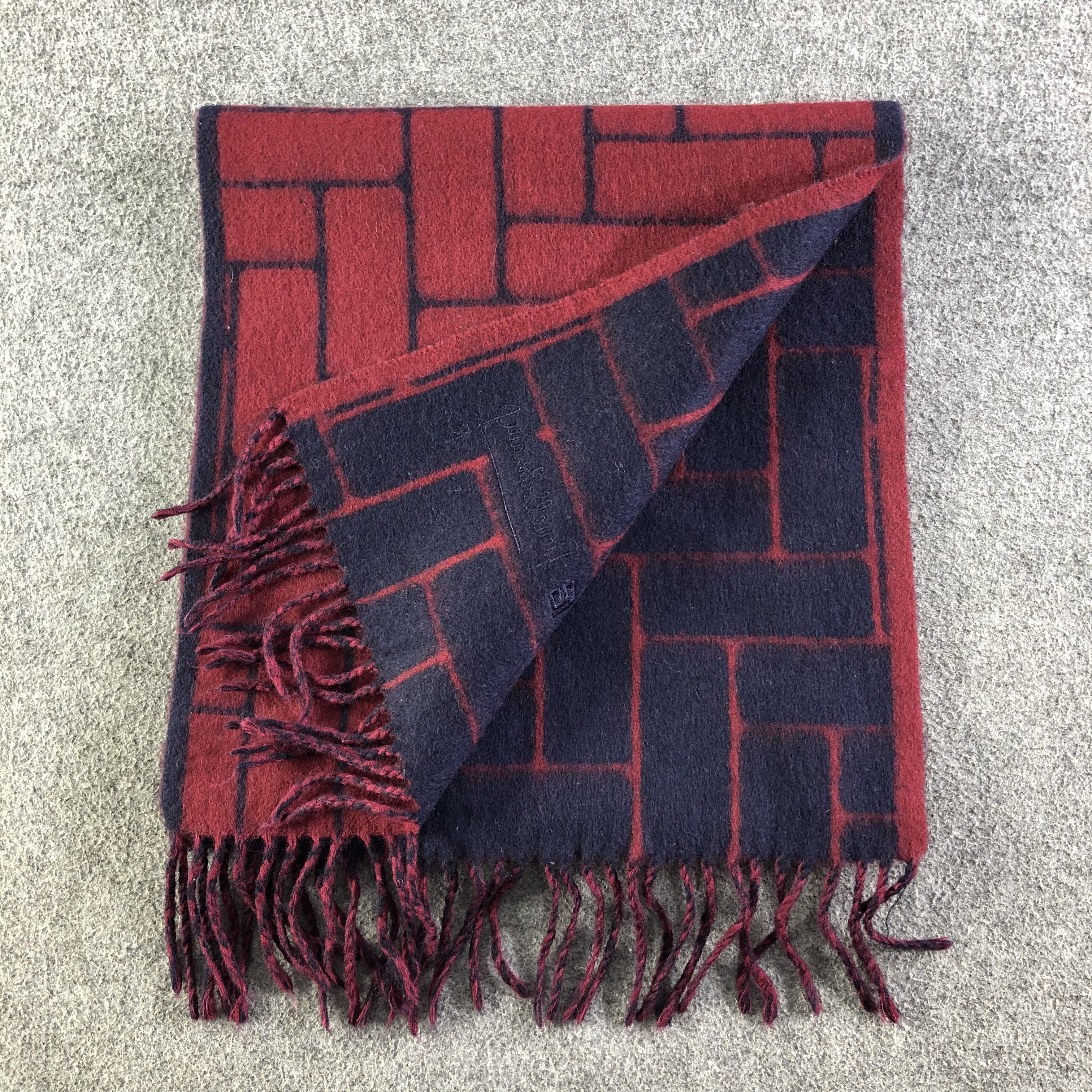 Pierre Balmain Pierre Balmain Scarf / Muffler / Neckwear Size ONE SIZE - 5 Thumbnail