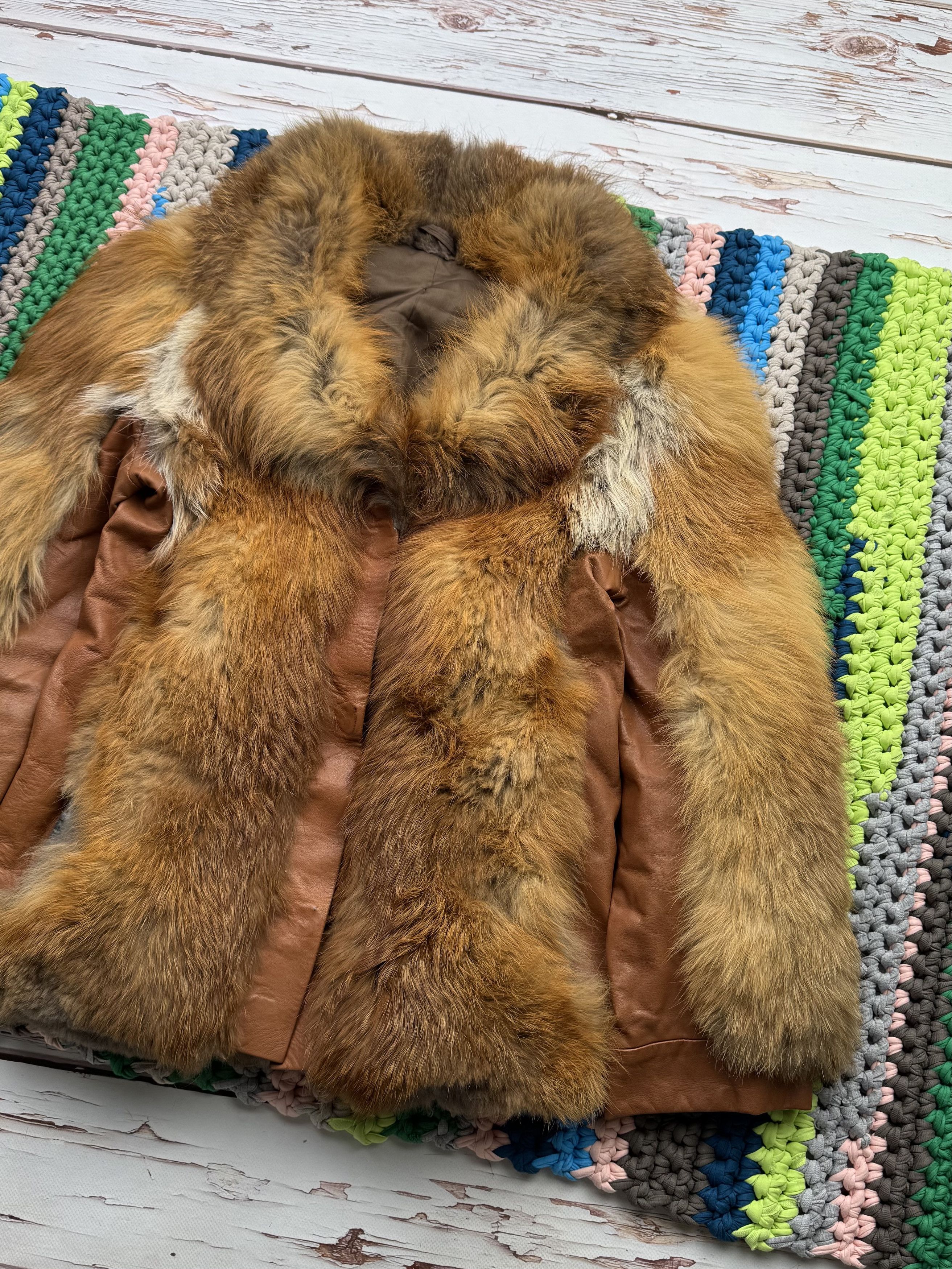 Vintage Vintage Real Fur Jacket (D15) Size M / US 6-8 / IT 42-44 - 3 Thumbnail