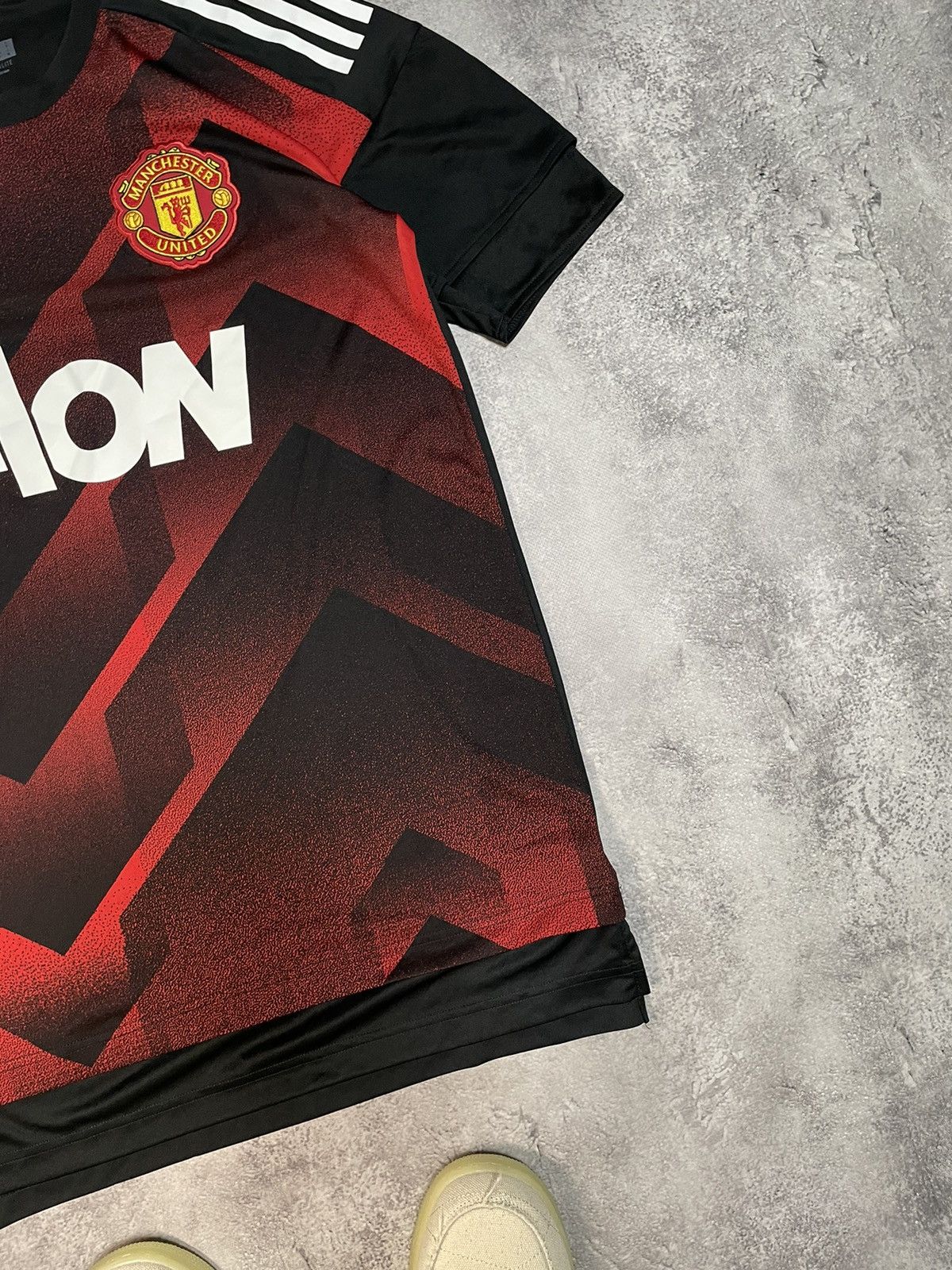 Other MANCHESTER UNITED 2017 Home AON Adidas Jersey S Retro Fan Size US S / EU 44-46 / 1 - 2 Thumbnail